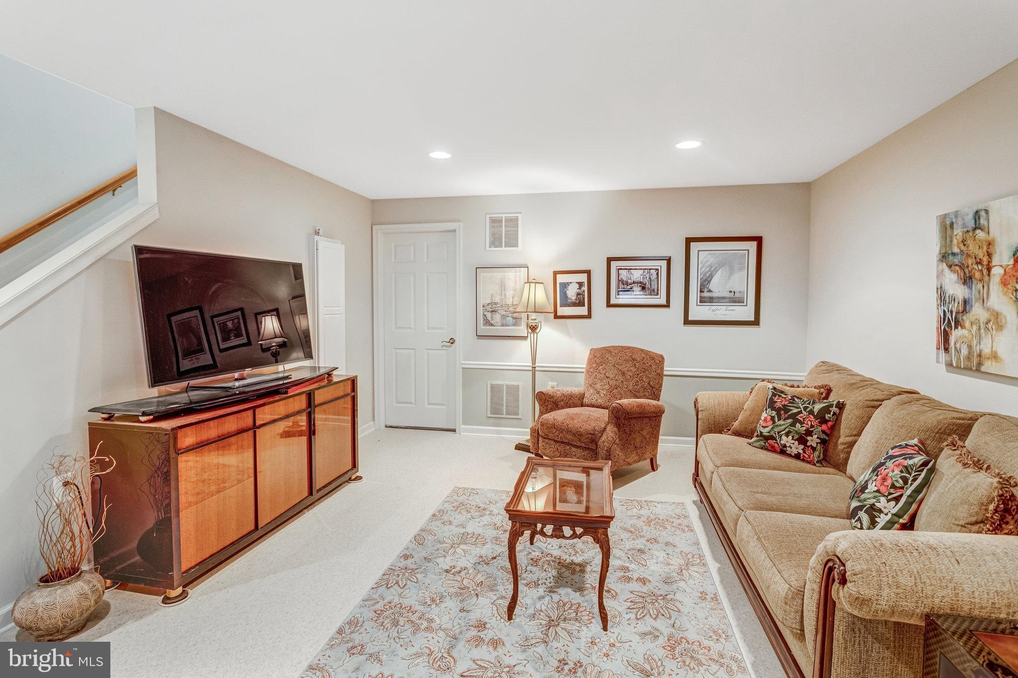 FALLS RUN - Residential