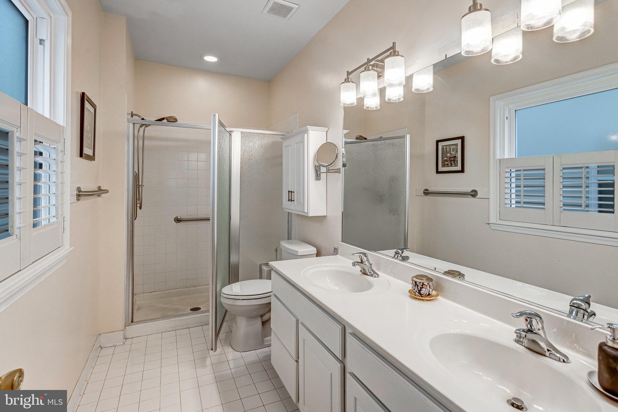 FALLS RUN - Residential