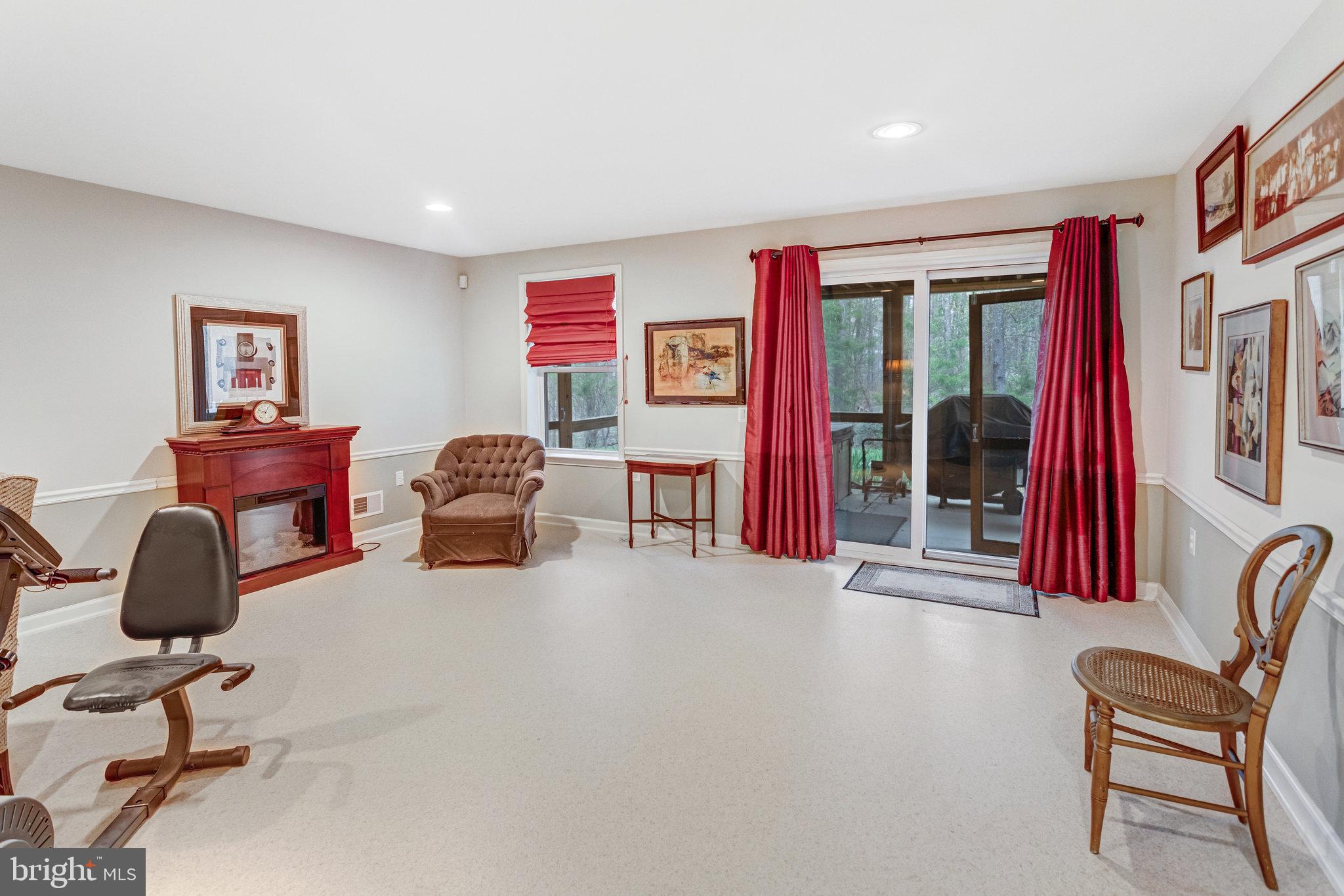 FALLS RUN - Residential