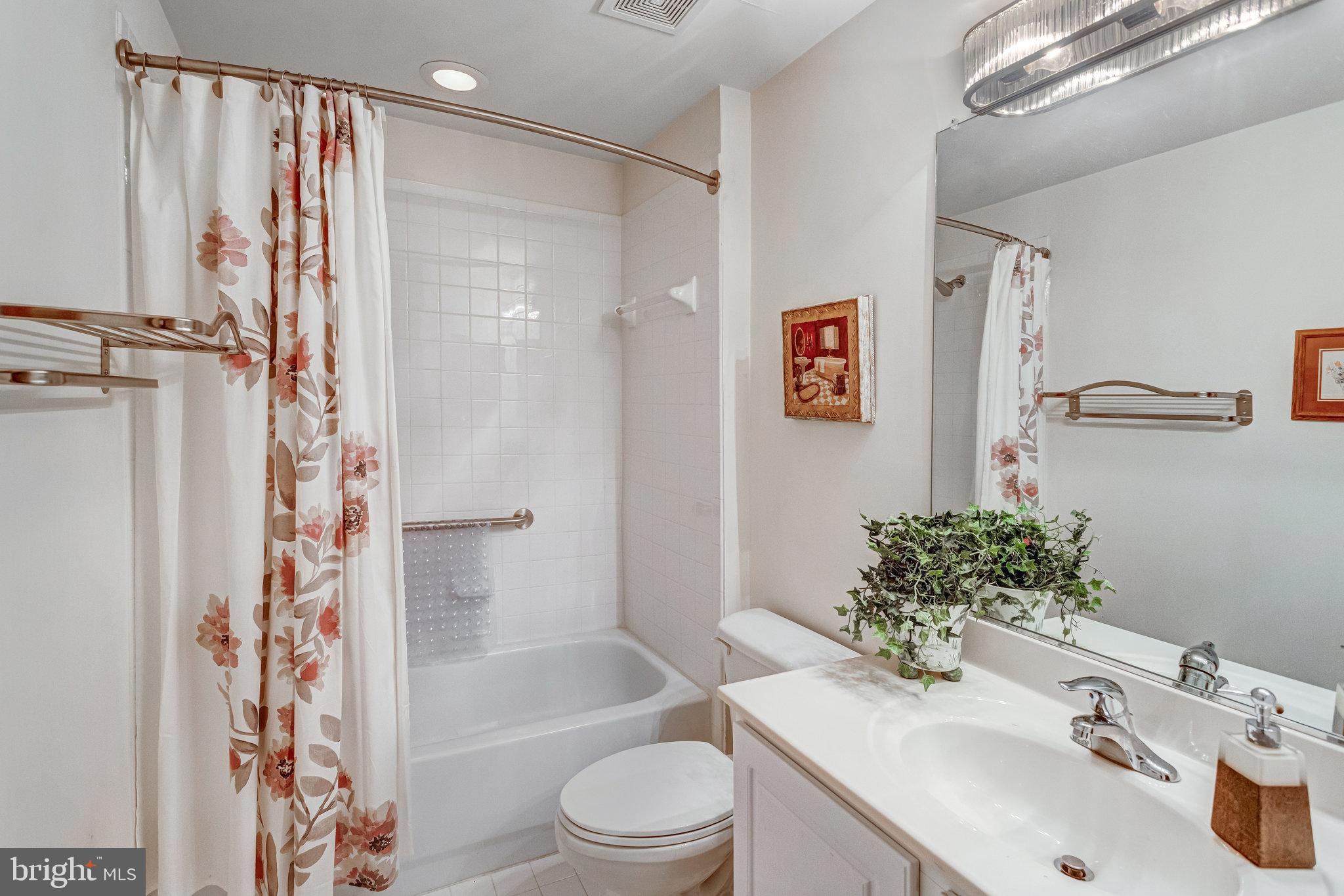 FALLS RUN - Residential