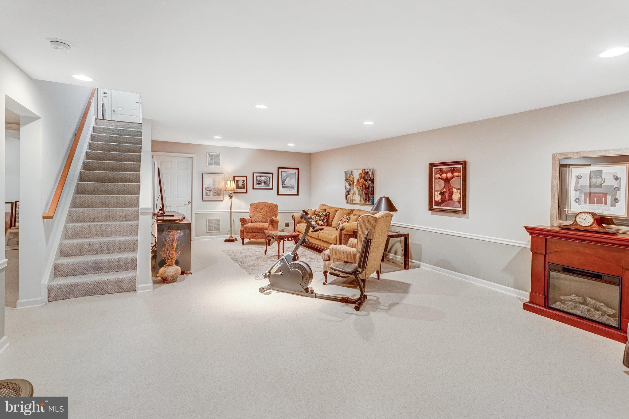 FALLS RUN - Residential