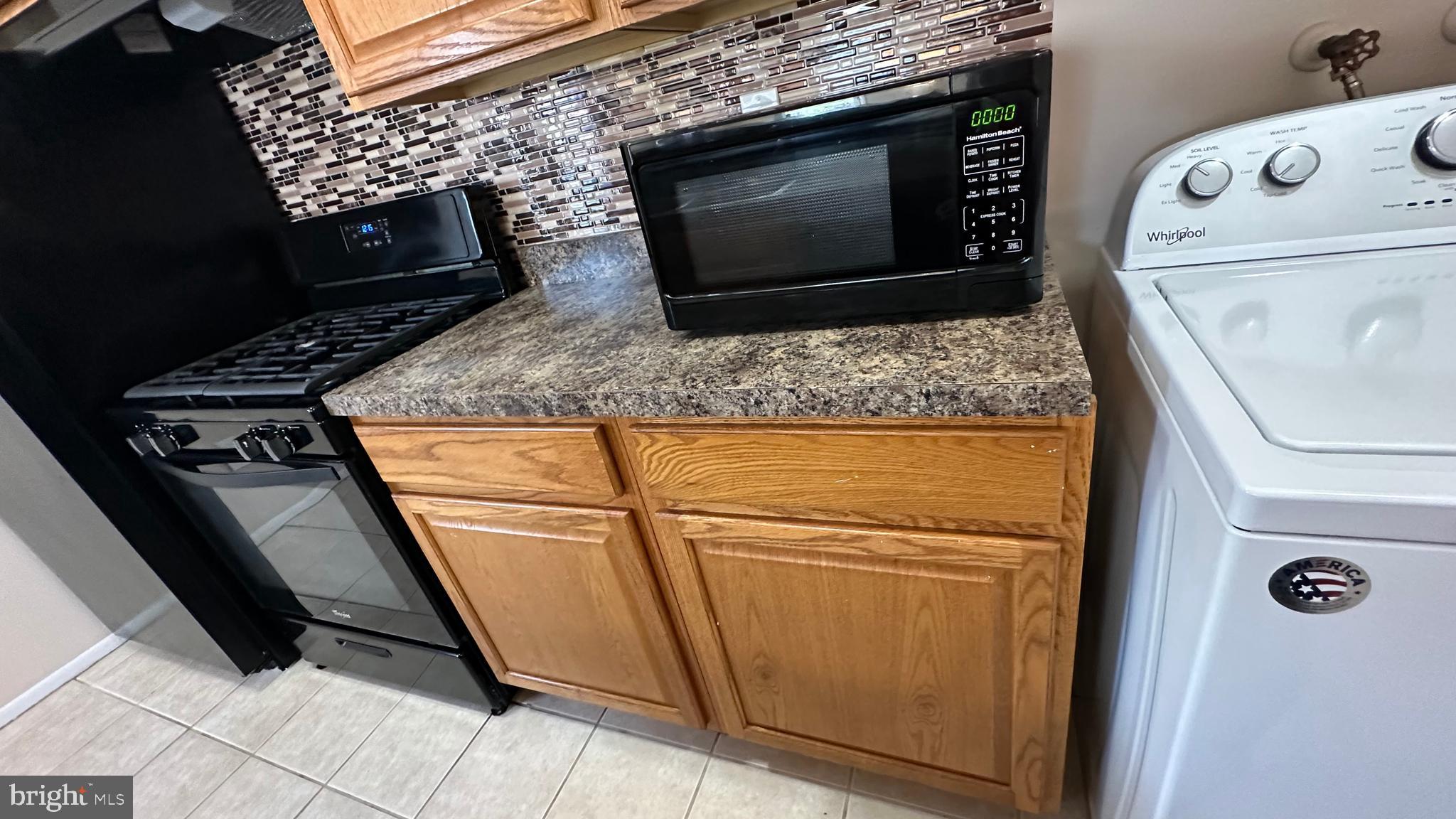 WESTPHALIA WOODS - Residential Lease