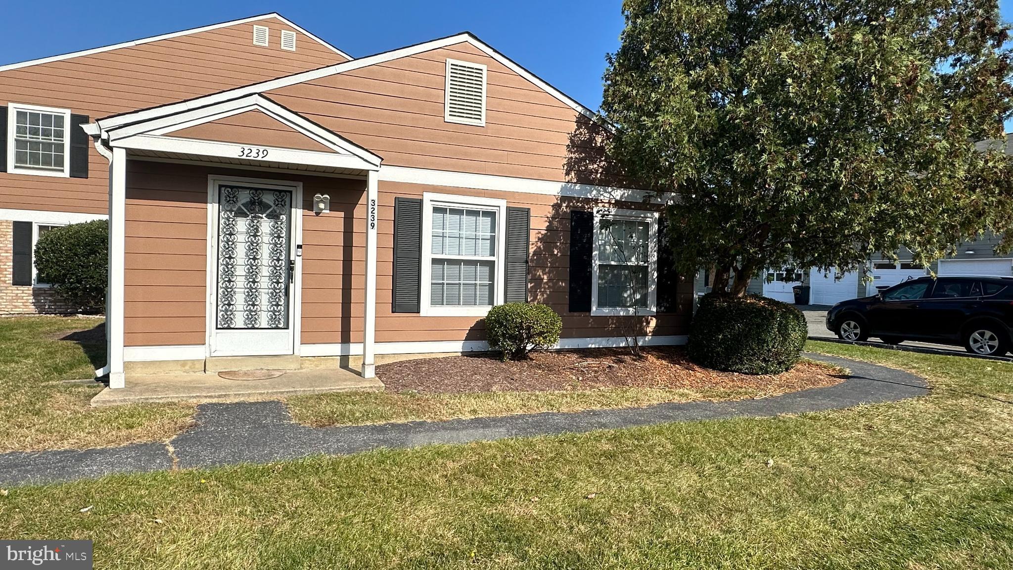 WESTPHALIA WOODS - Residential Lease