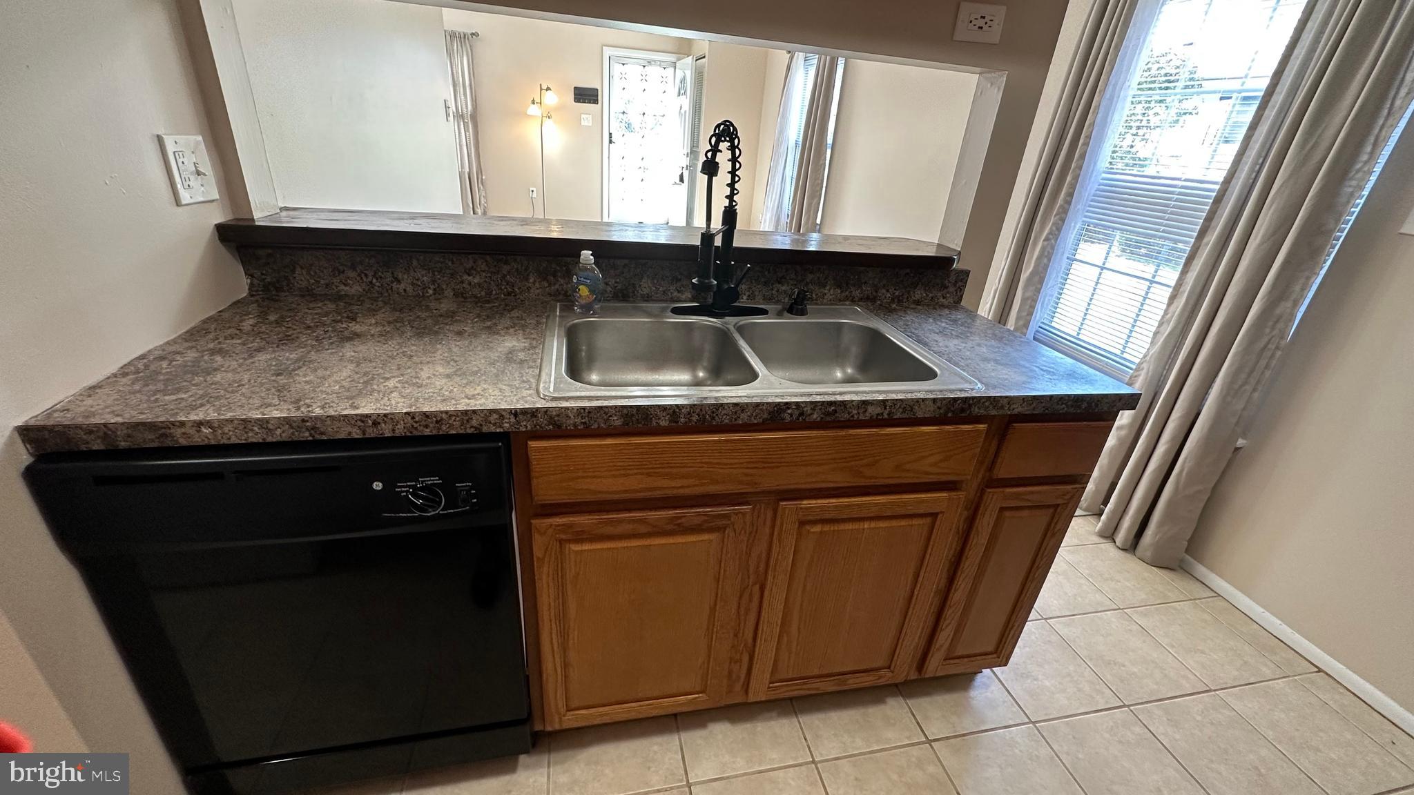 WESTPHALIA WOODS - Residential Lease