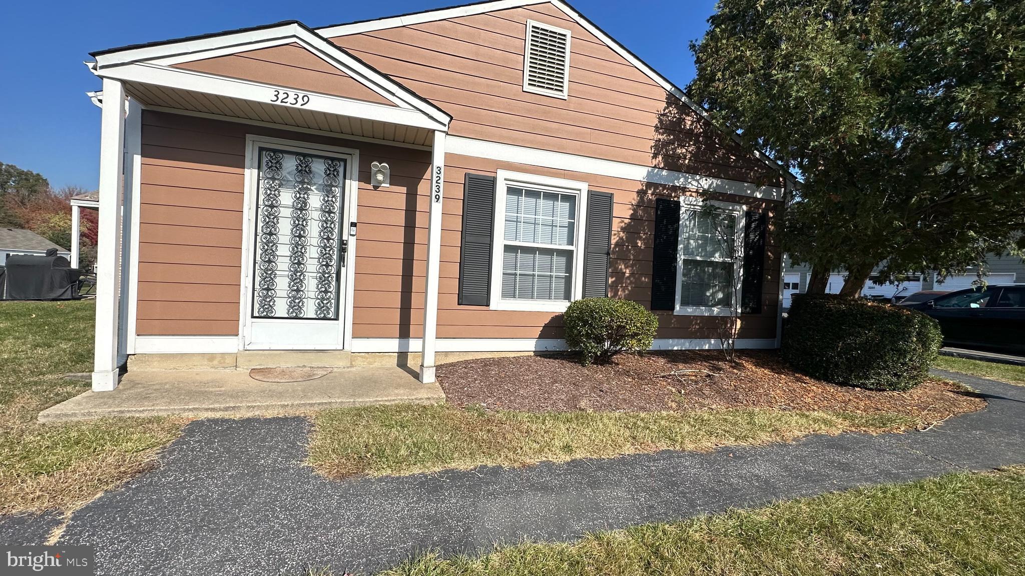 WESTPHALIA WOODS - Residential Lease