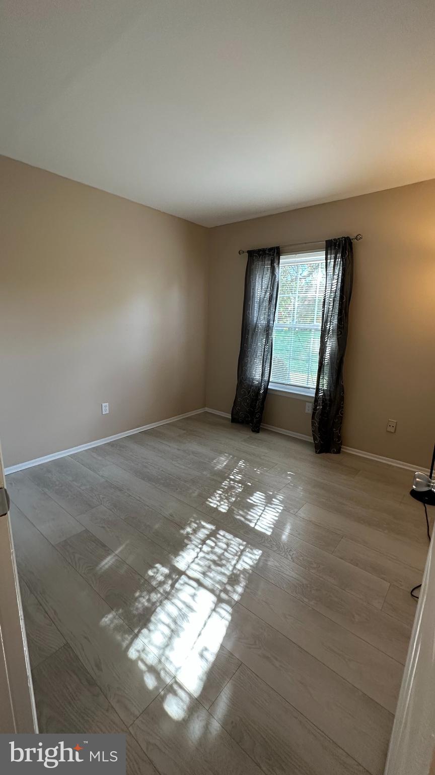 WESTPHALIA WOODS - Residential Lease