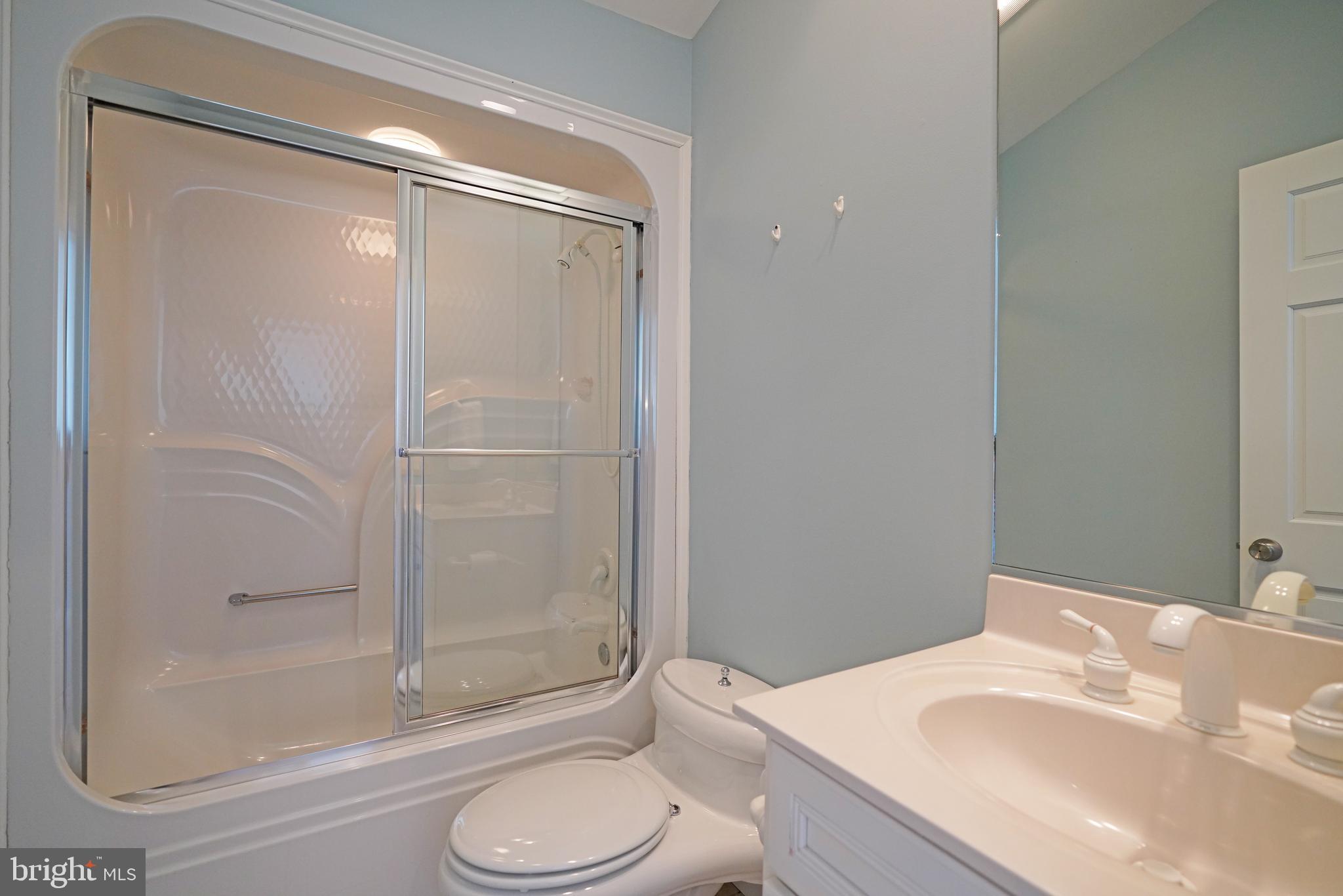 CAPE SHORES - Residential