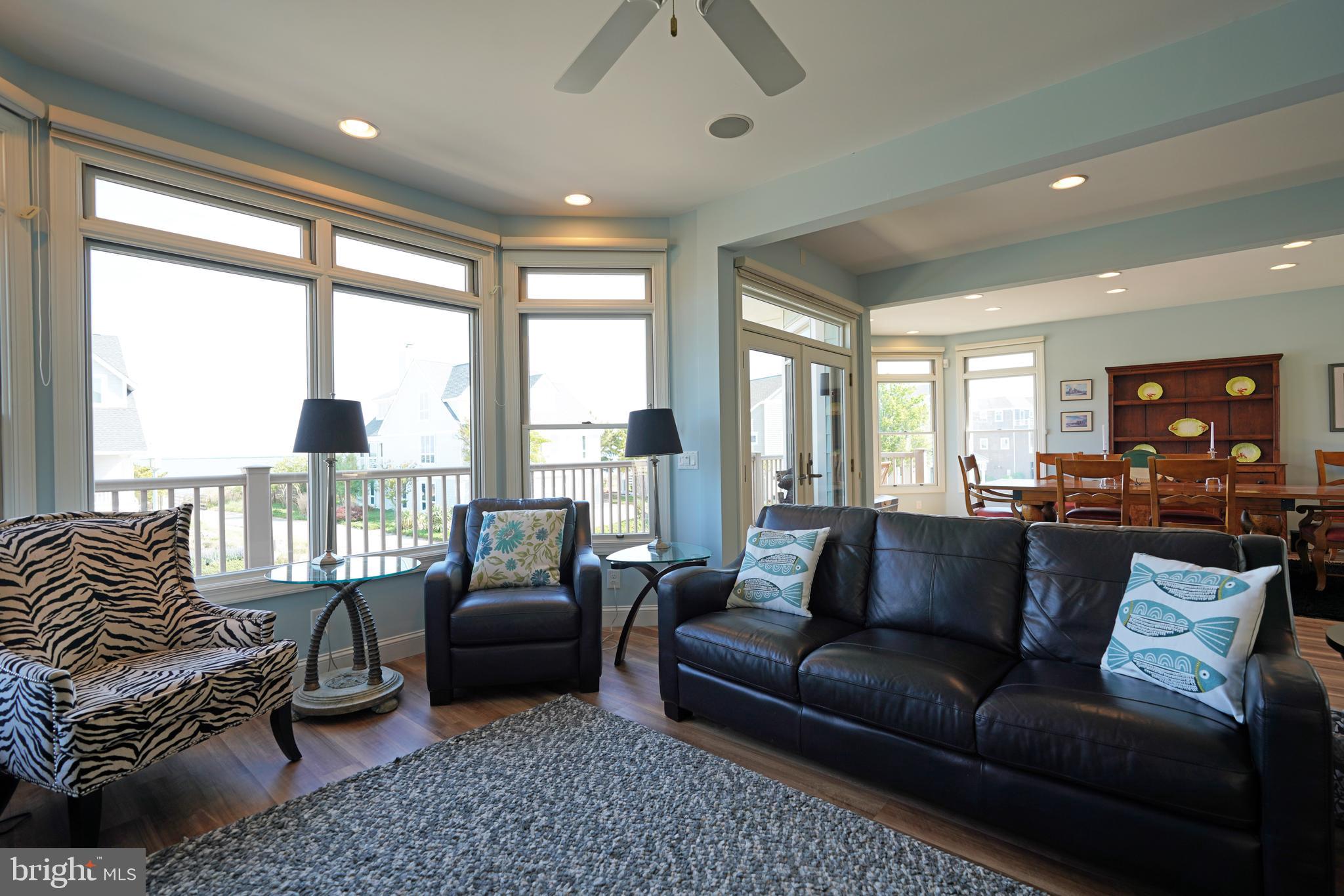 CAPE SHORES - Residential