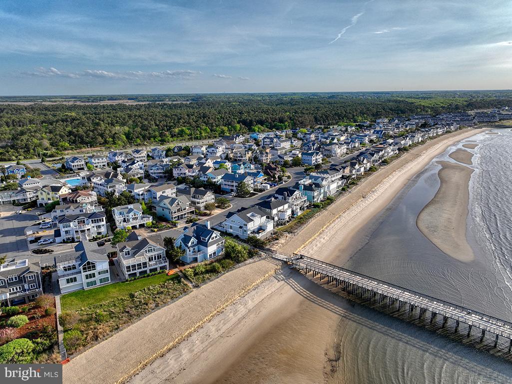 CAPE SHORES - Residential