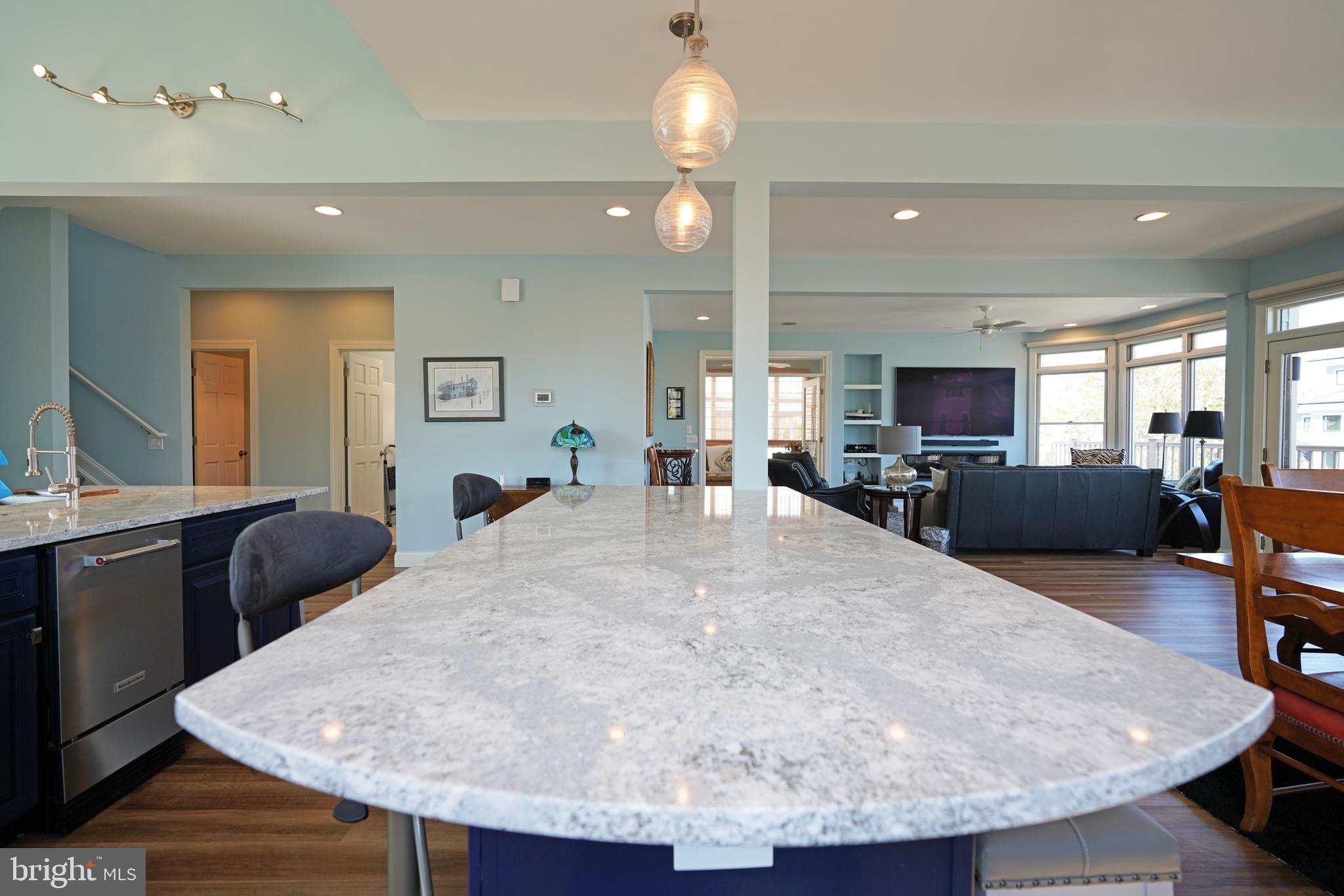 CAPE SHORES - Residential