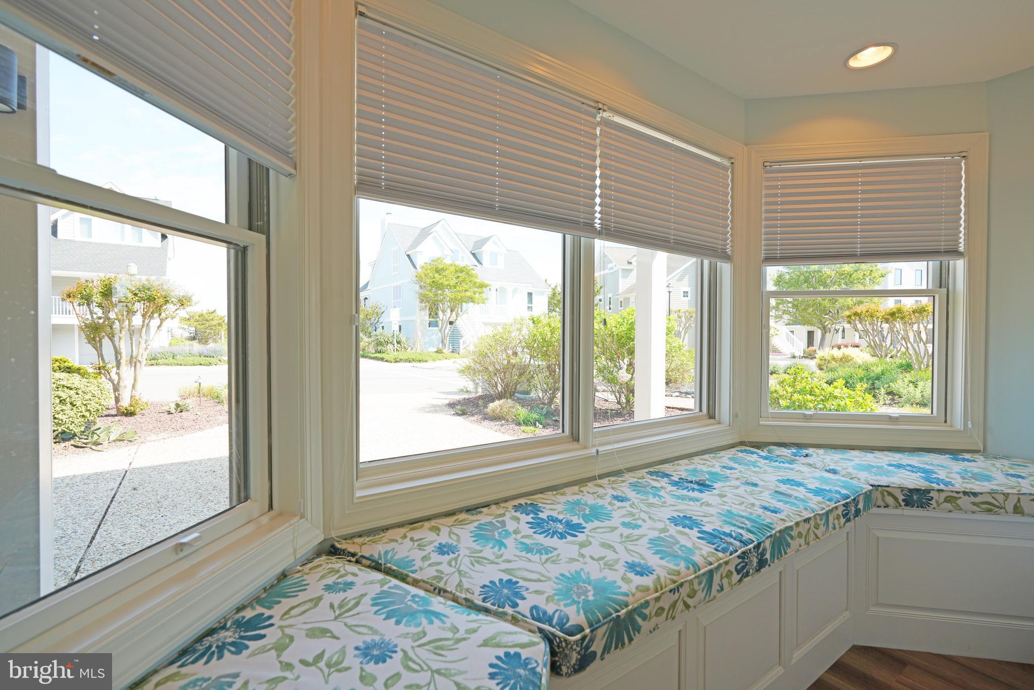 CAPE SHORES - Residential