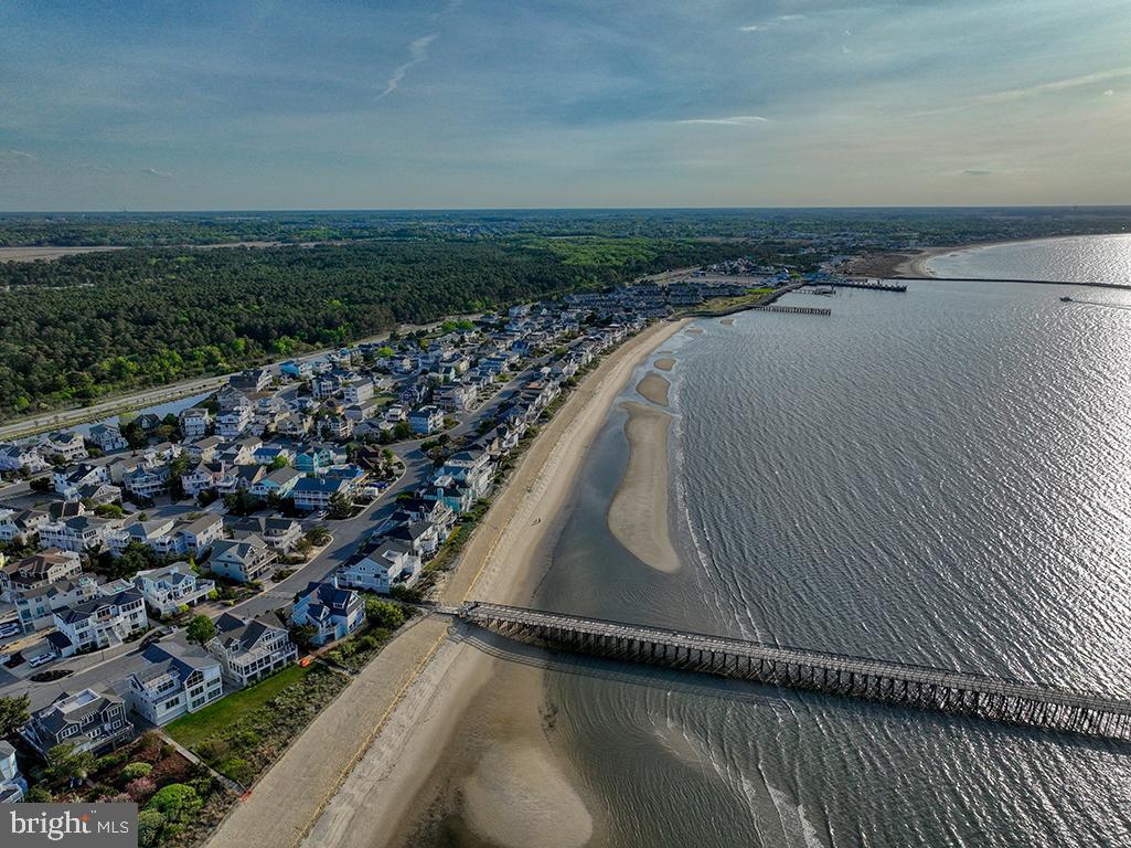 CAPE SHORES - Residential