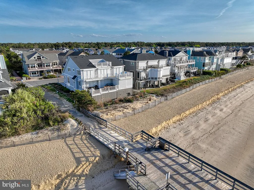 Lewes, Delaware 19958, United States, 5 Bedrooms Bedrooms, ,4 BathroomsBathrooms,Residential,Active,122873