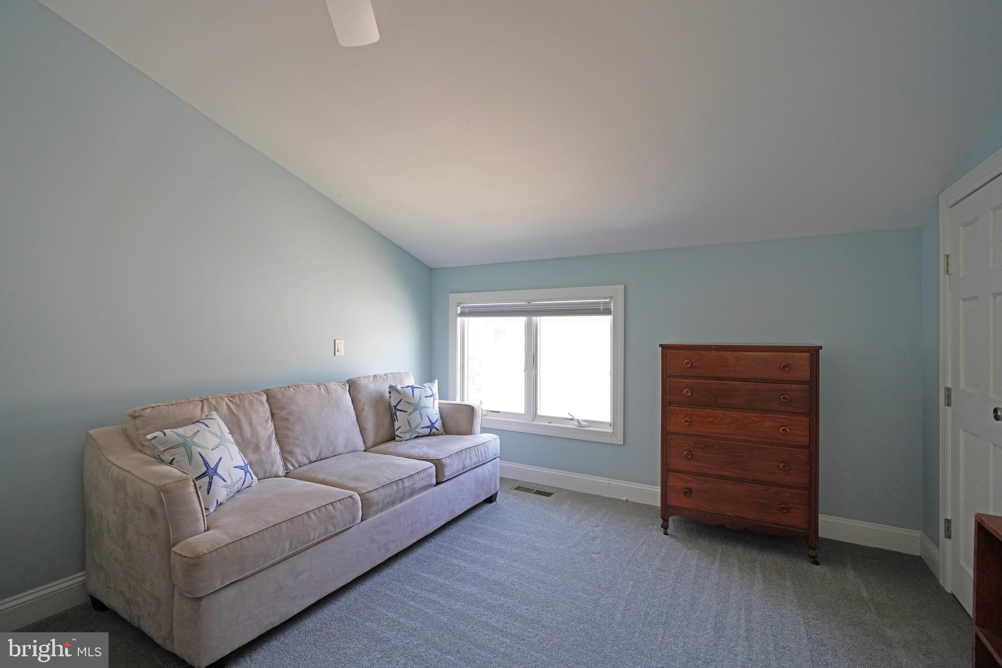 CAPE SHORES - Residential