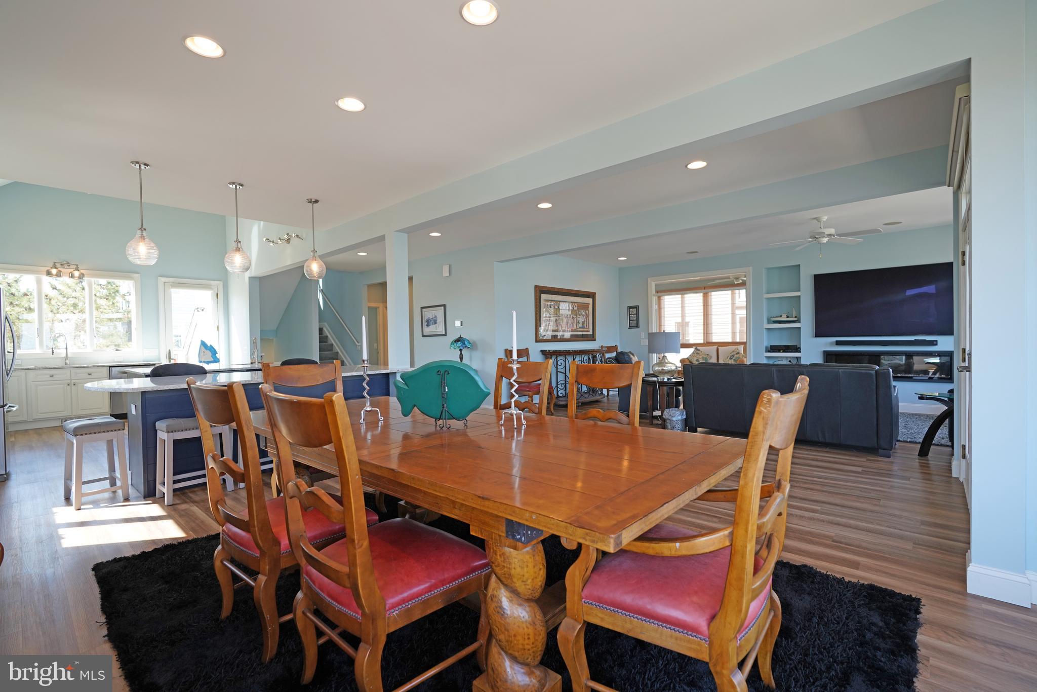 CAPE SHORES - Residential