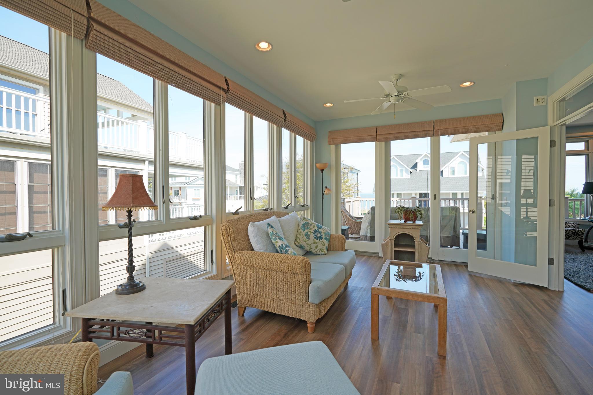 CAPE SHORES - Residential