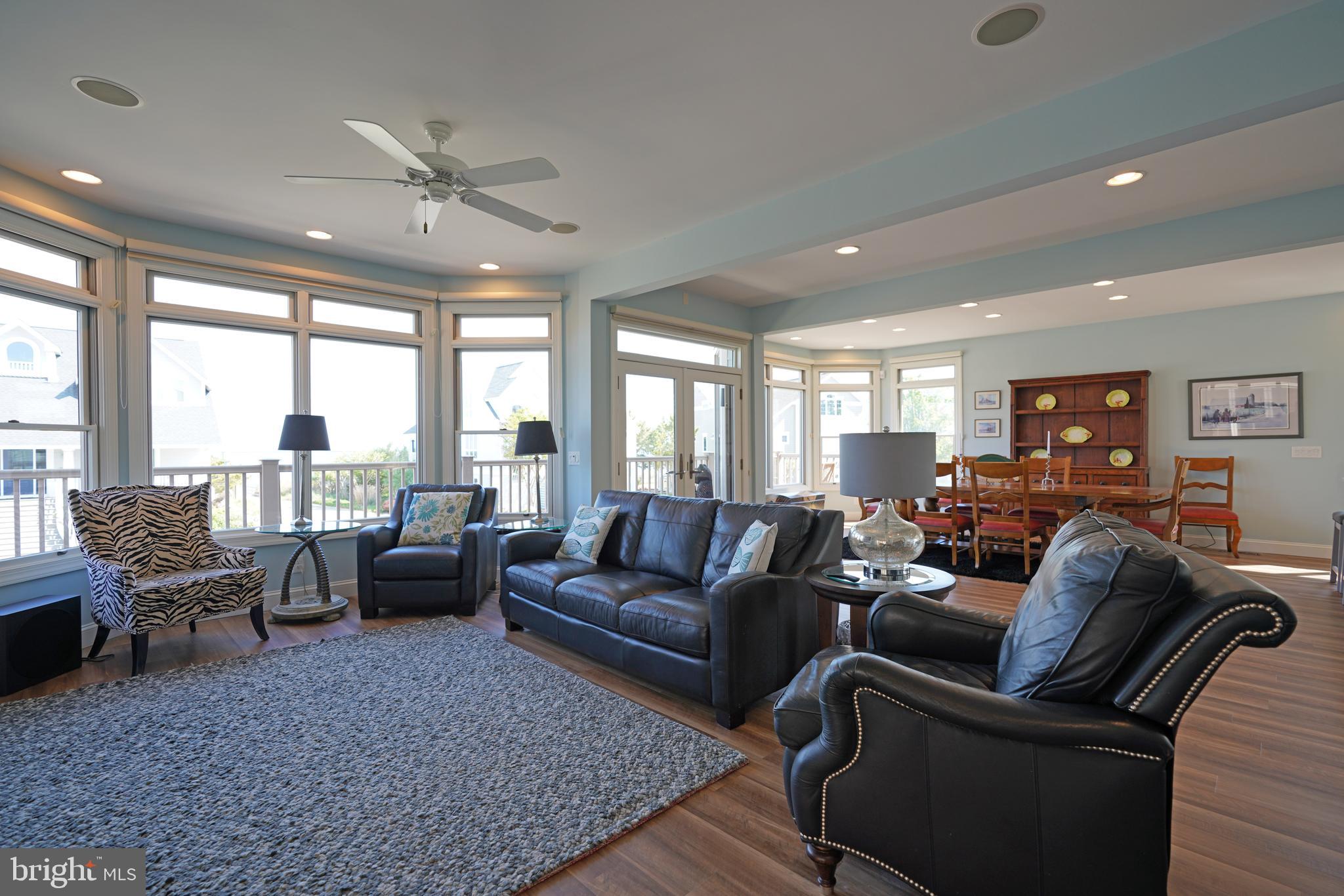 CAPE SHORES - Residential