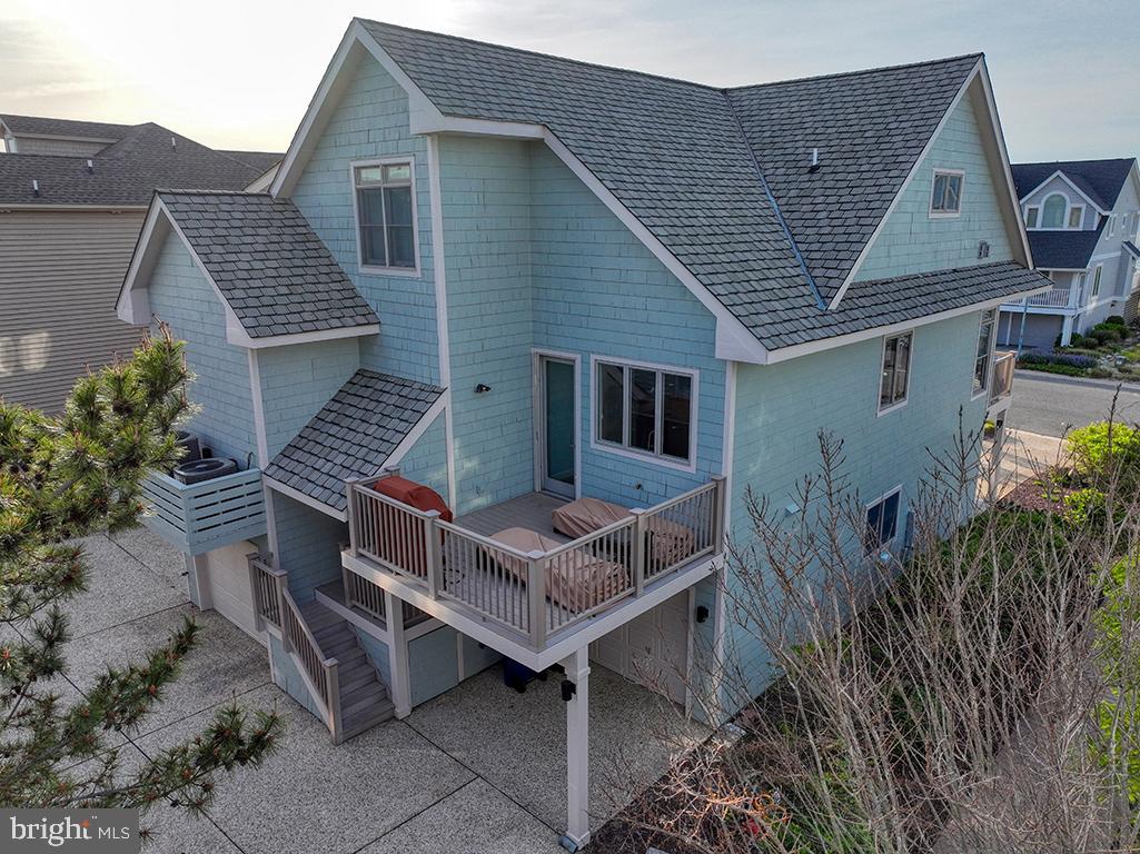 CAPE SHORES - Residential