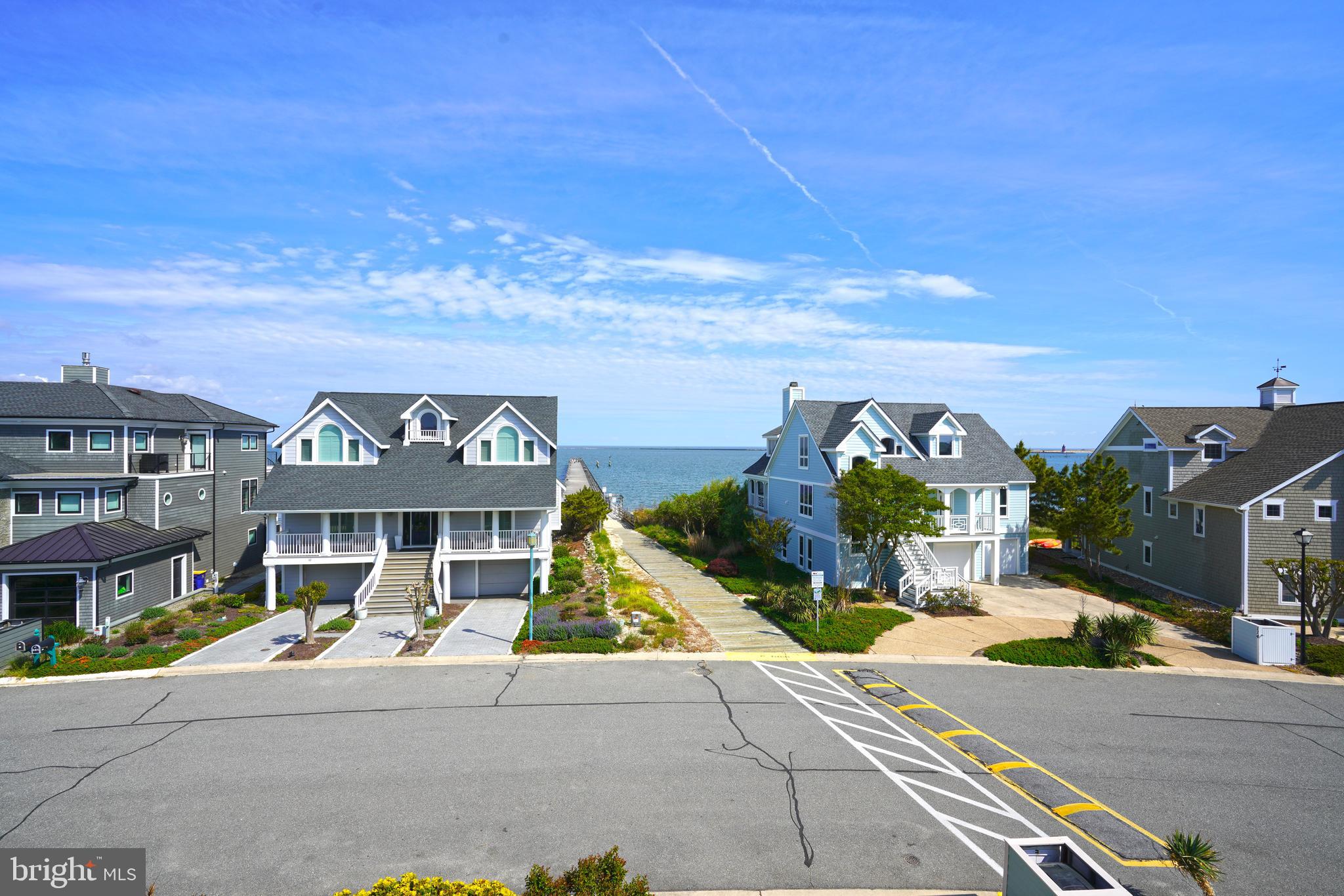 CAPE SHORES - Residential