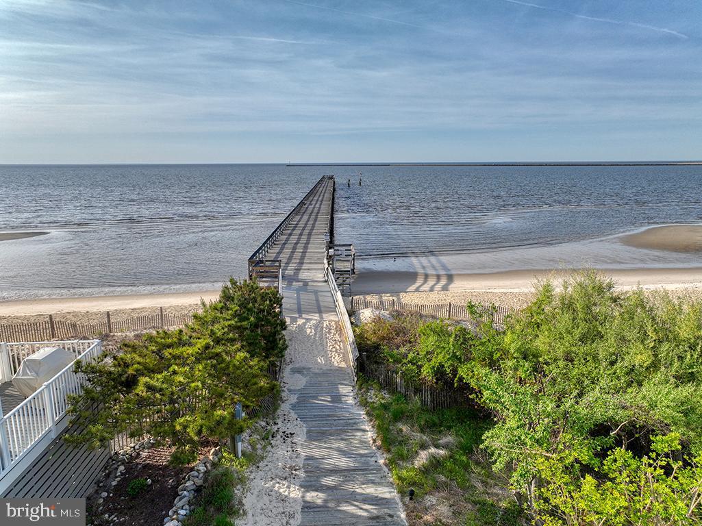 109 BREAKWATER REACH