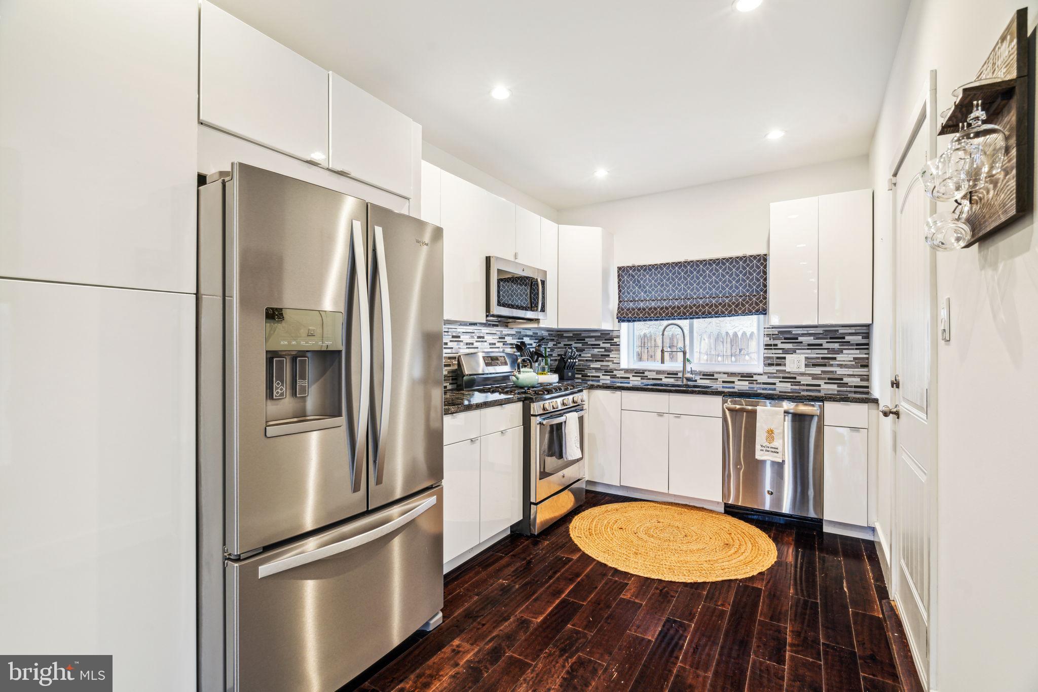 FAIRMOUNT - Residential Lease