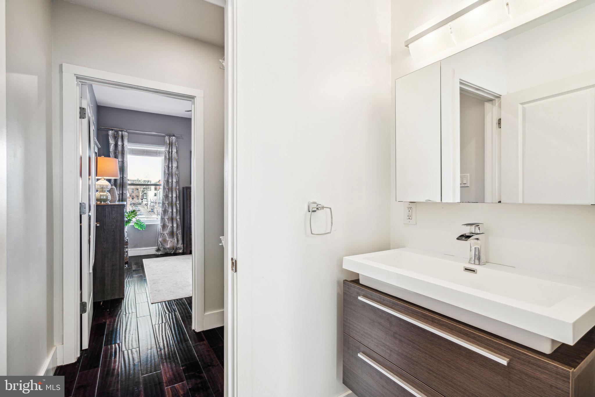 FAIRMOUNT - Residential Lease