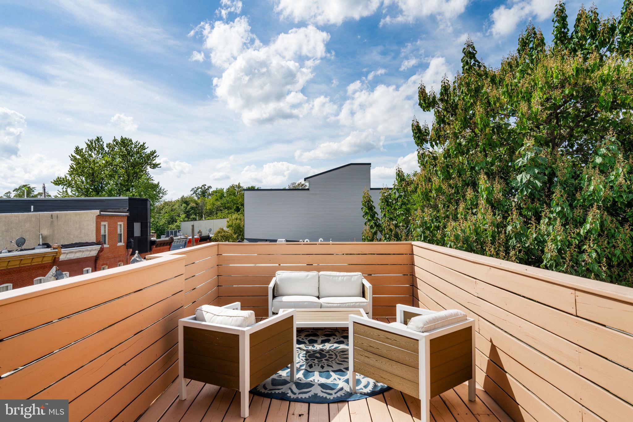FAIRMOUNT - Residential Lease