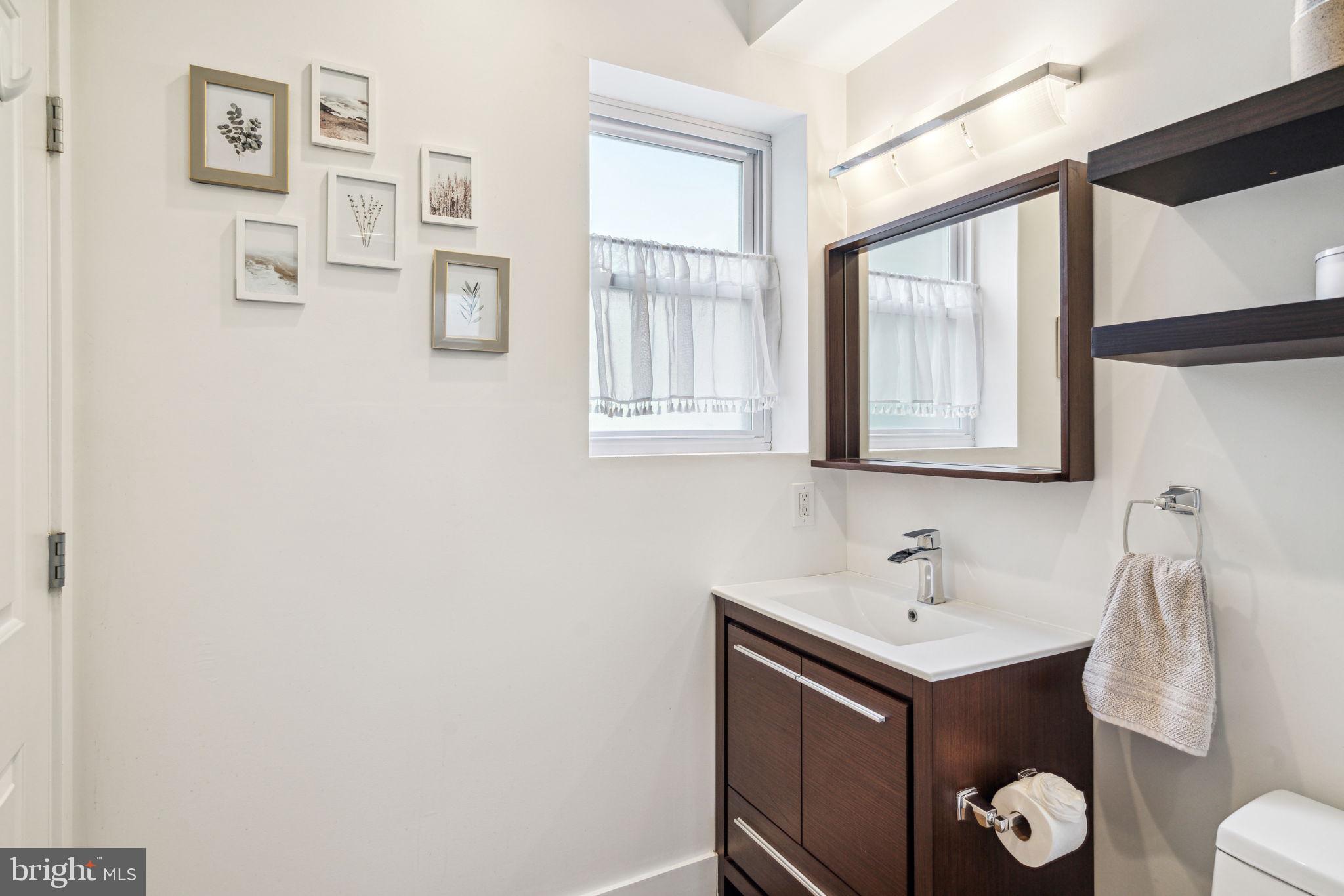 FAIRMOUNT - Residential Lease