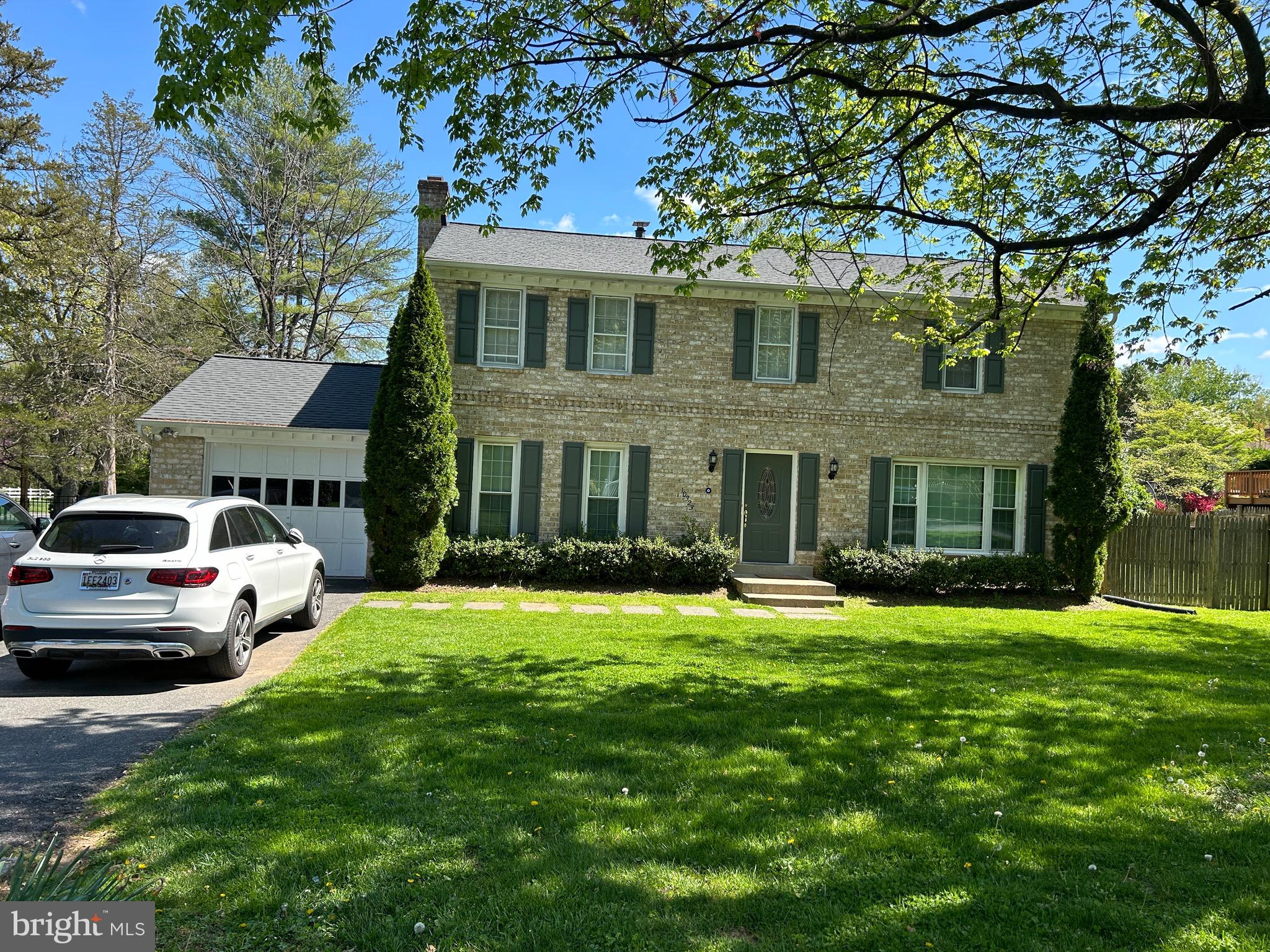 POTOMAC OUTSIDE - Residential Lease