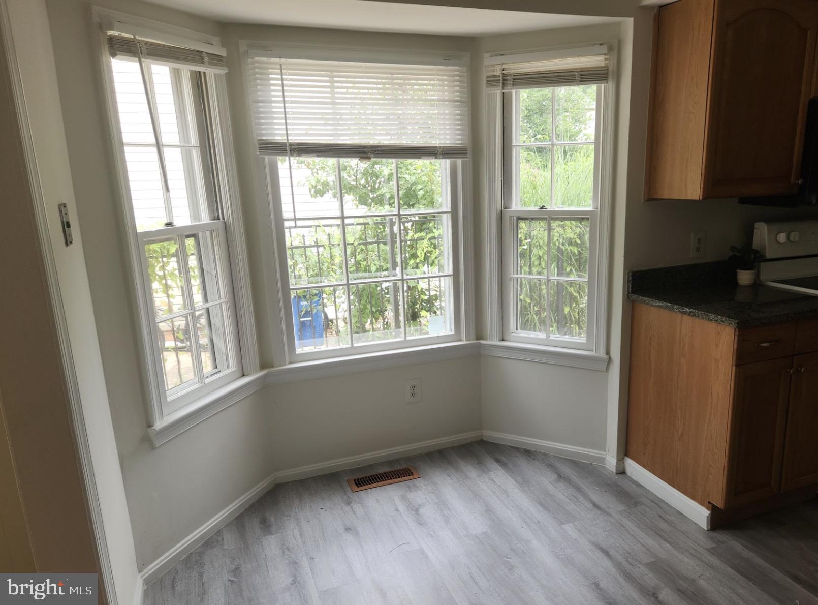 POTOMAC OUTSIDE - Residential Lease