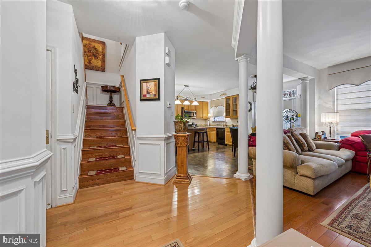 1011 LLANO DRIVE