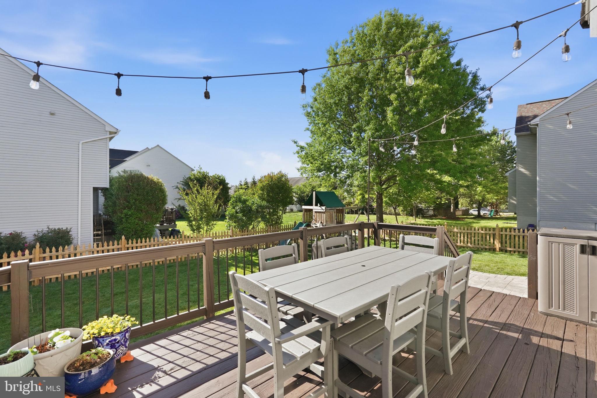 STAFFORD LAKES - Residential