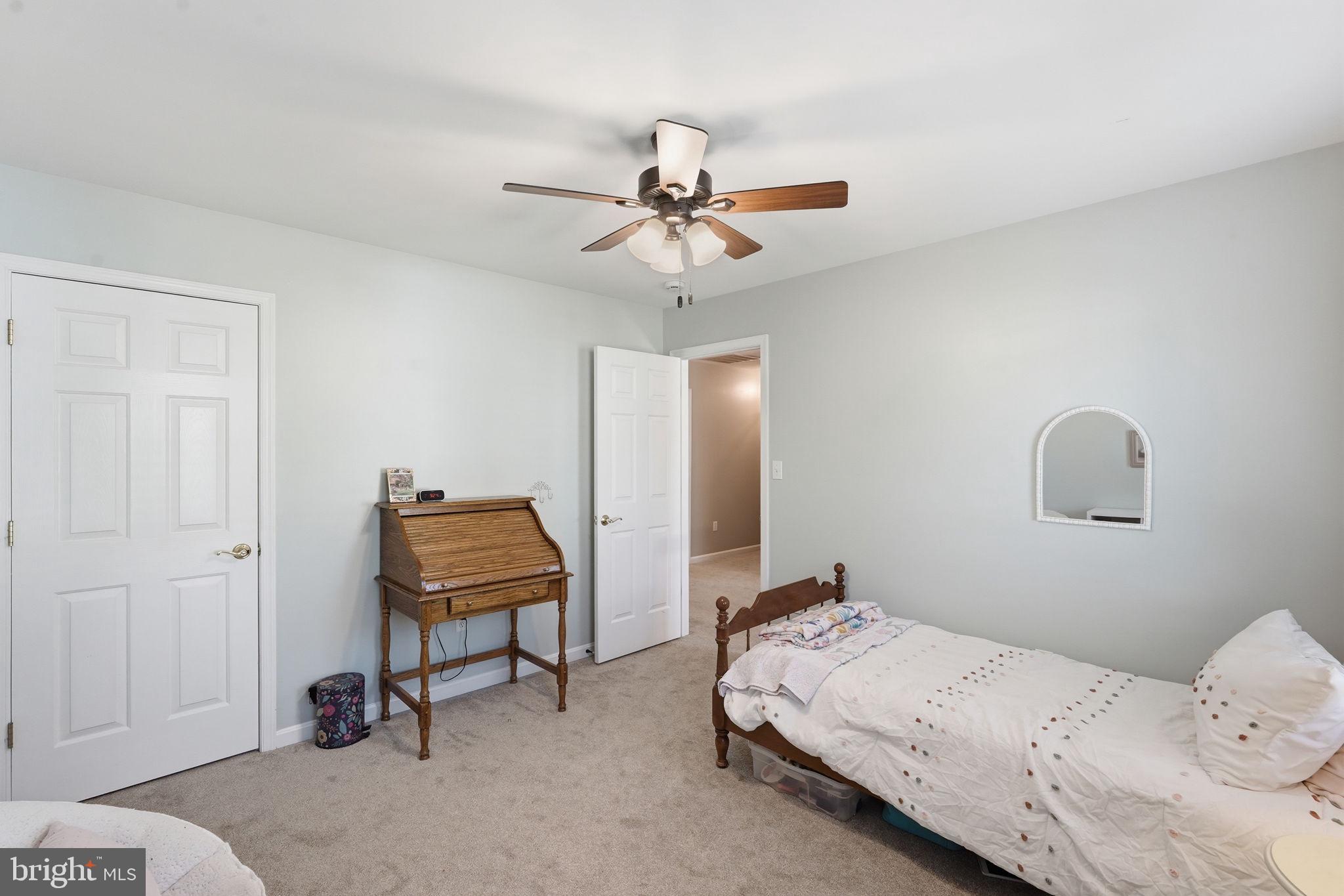STAFFORD LAKES - Residential