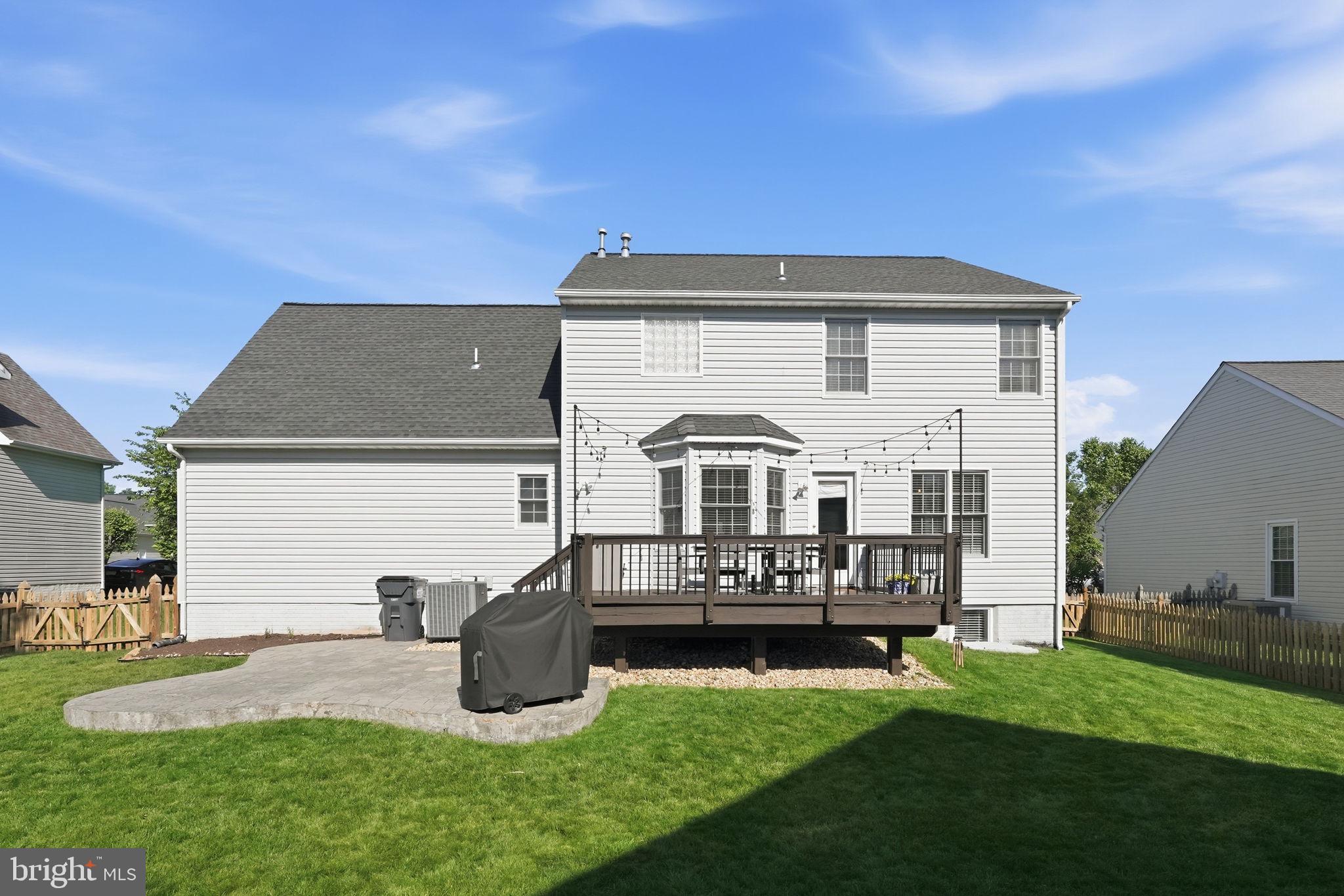 STAFFORD LAKES - Residential