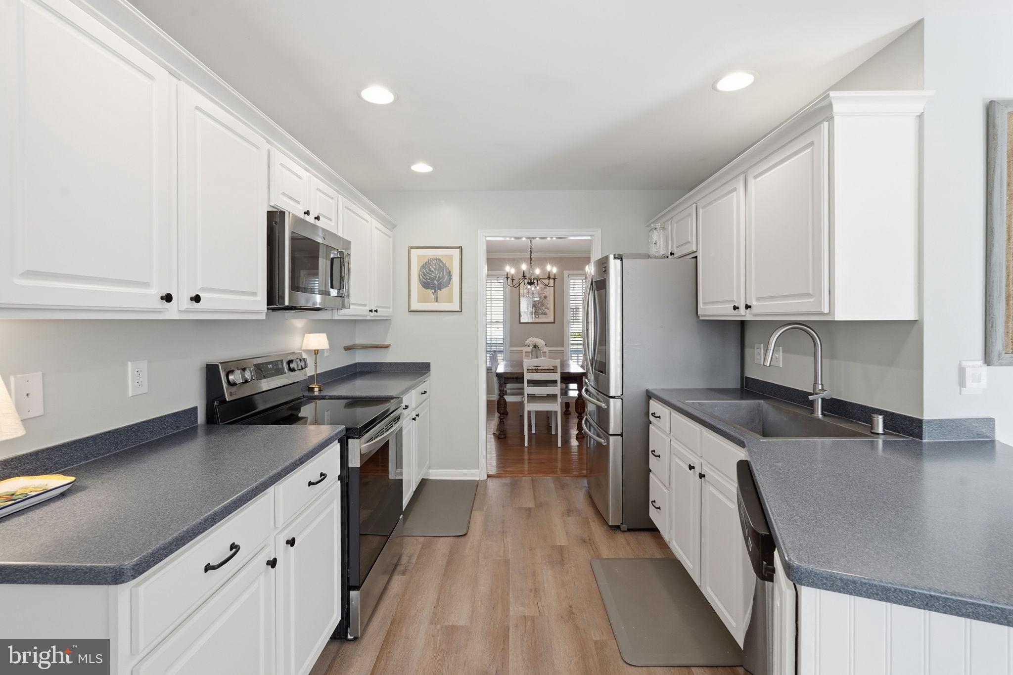 STAFFORD LAKES - Residential