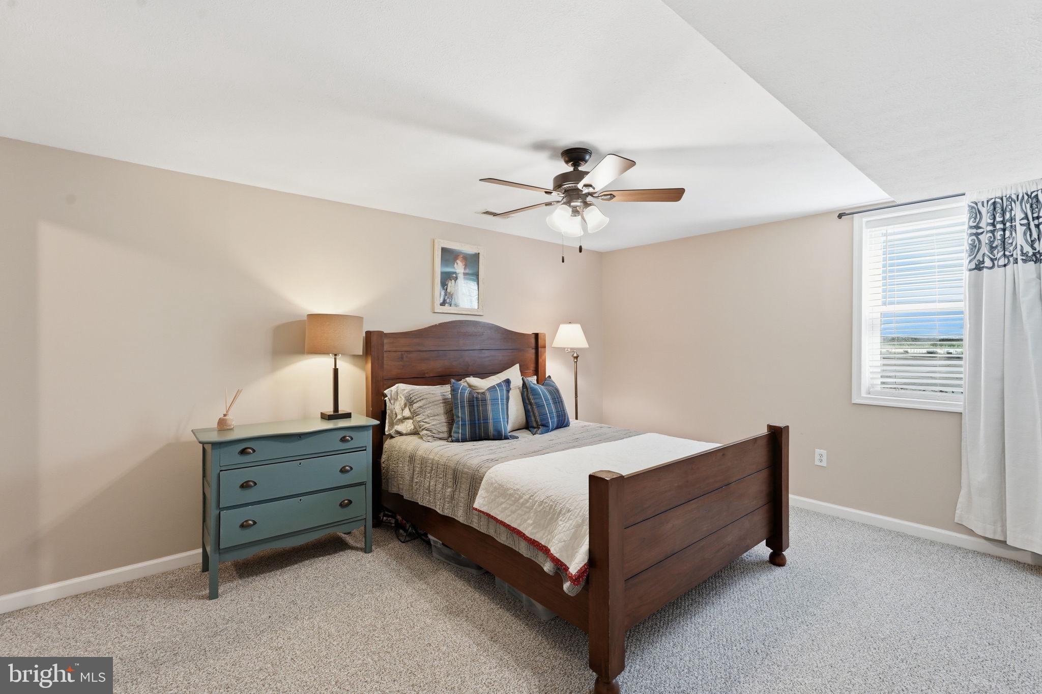 STAFFORD LAKES - Residential