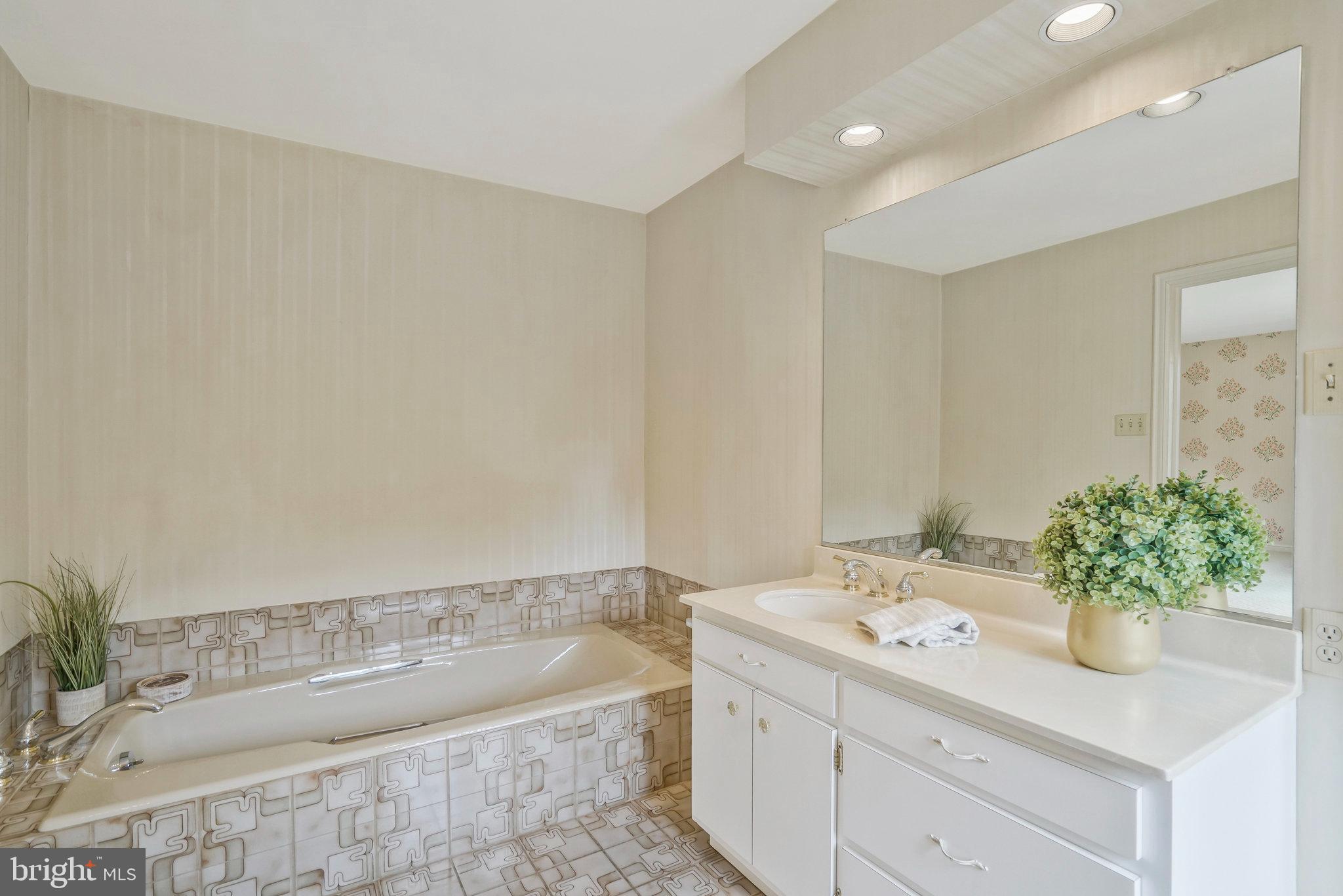 EVERMAY - Residential