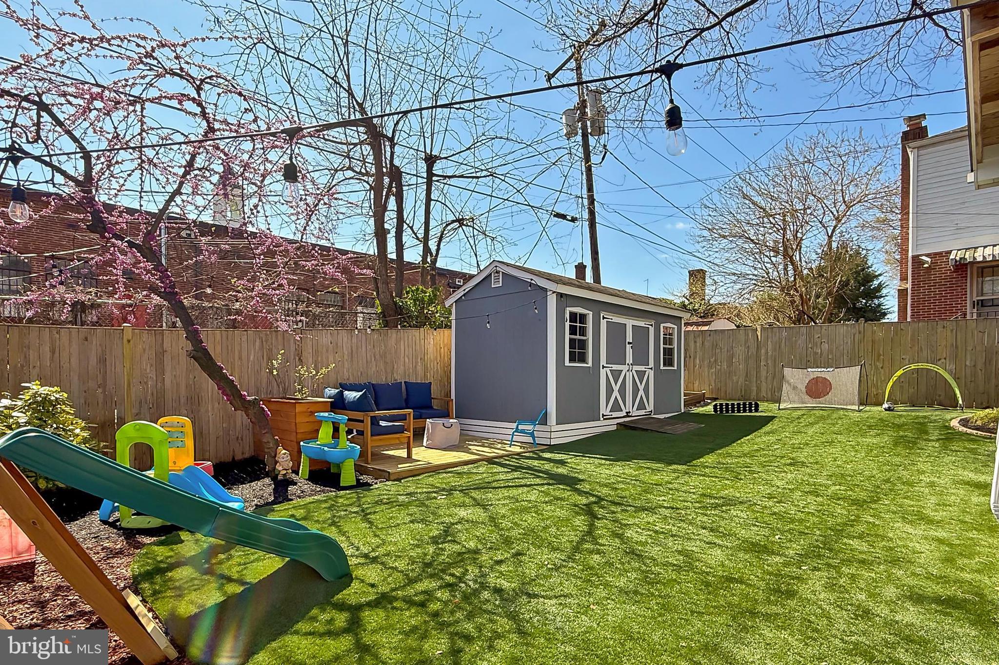 ARLINGTON FOREST - Residential