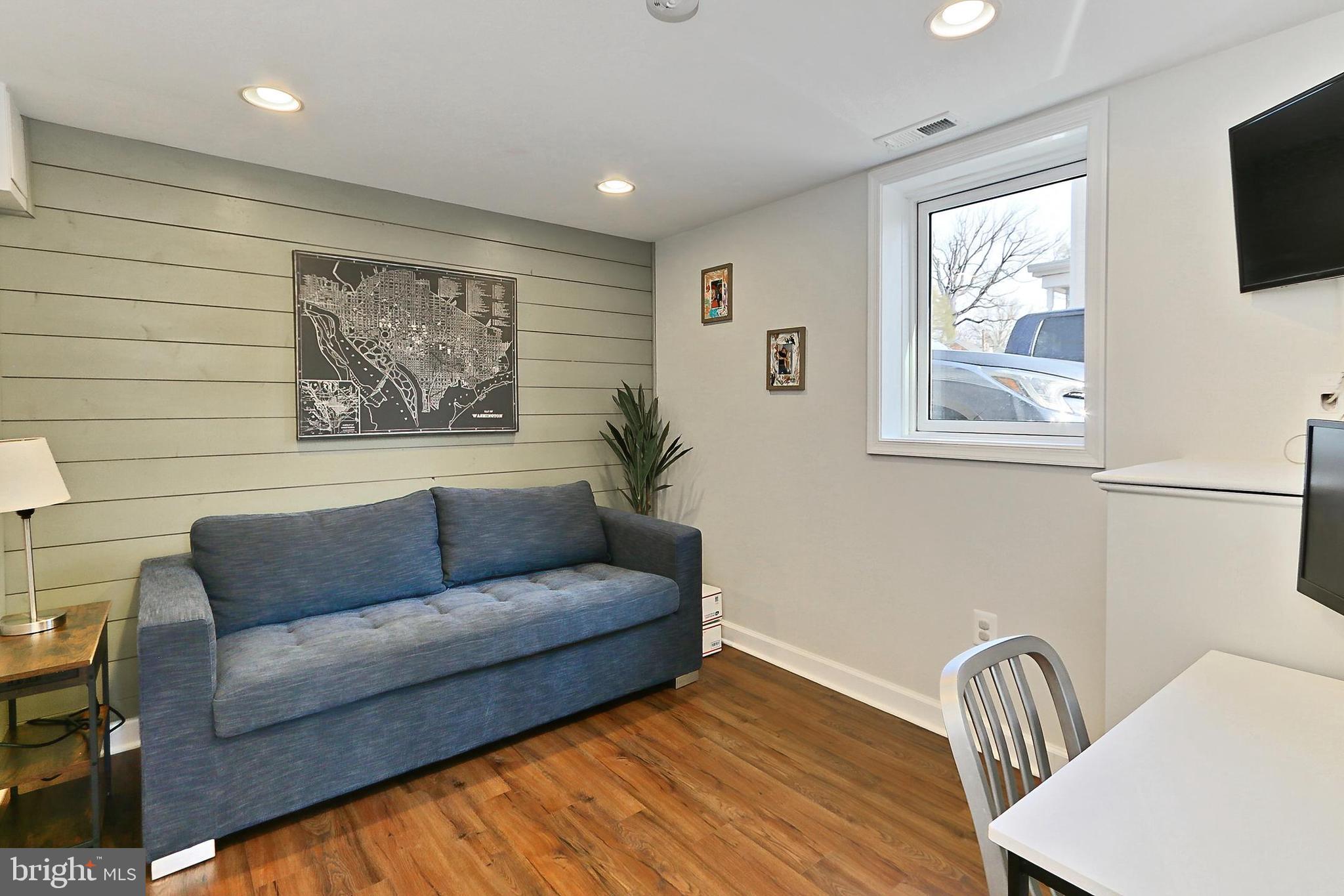 ARLINGTON FOREST - Residential