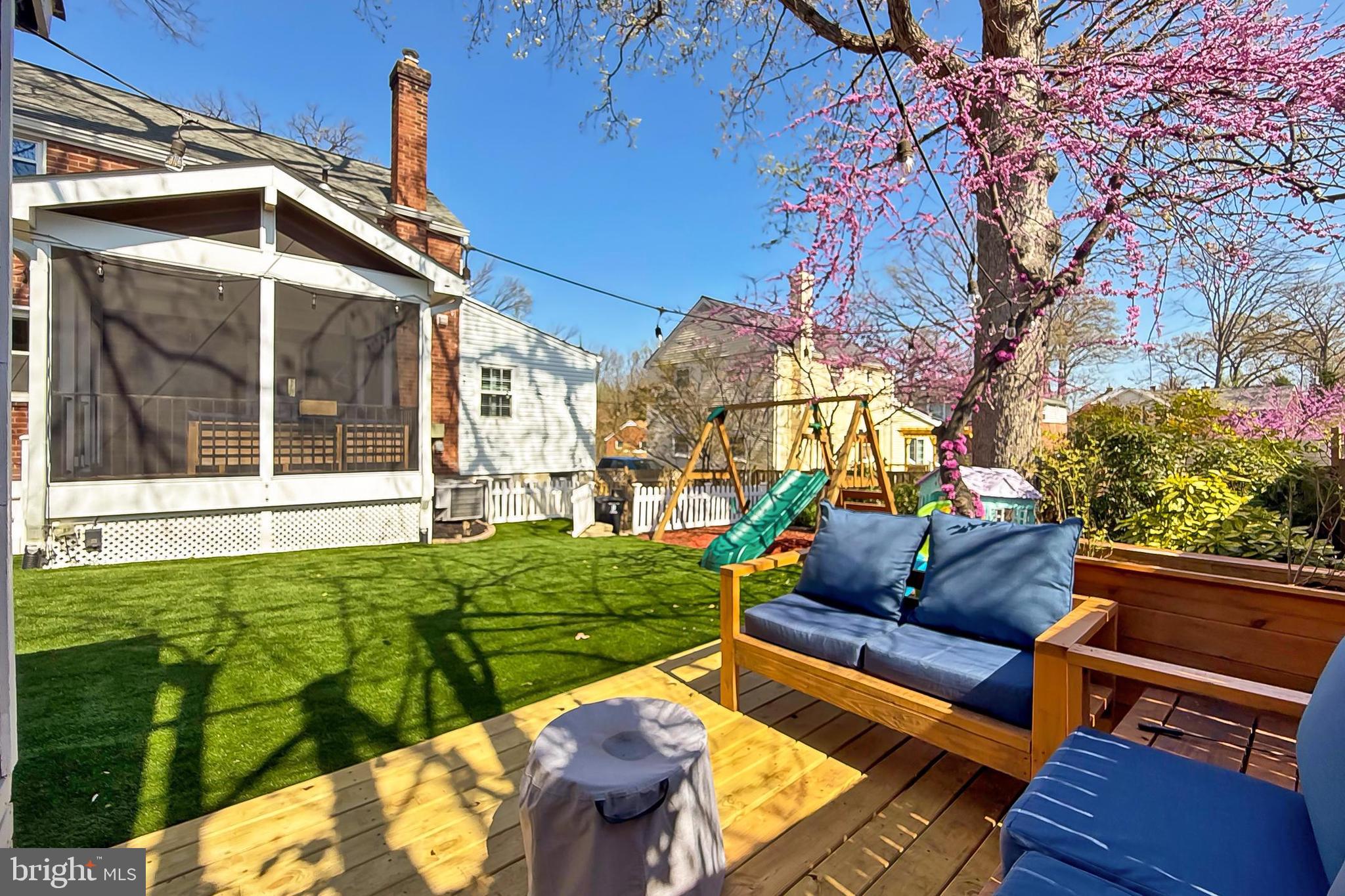 ARLINGTON FOREST - Residential