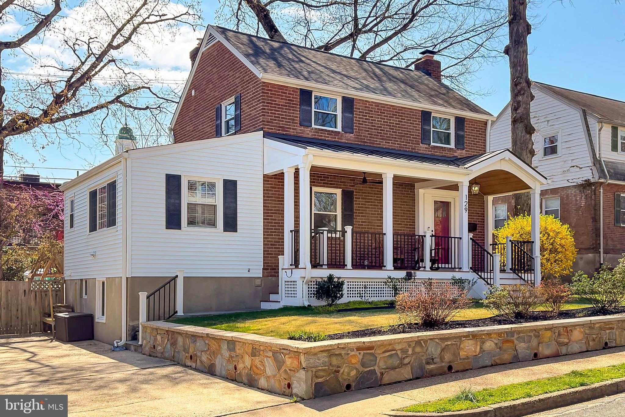 ARLINGTON FOREST - Residential