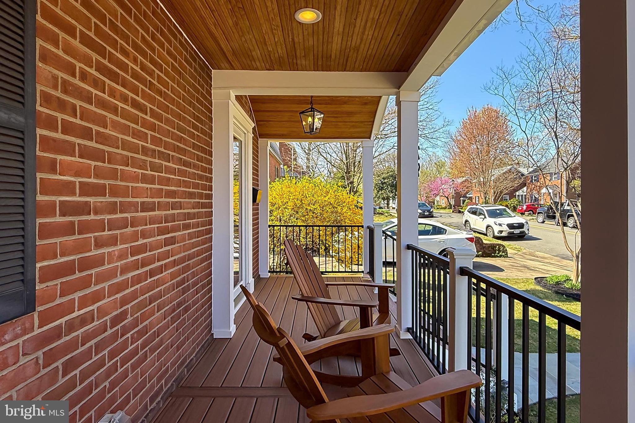 ARLINGTON FOREST - Residential