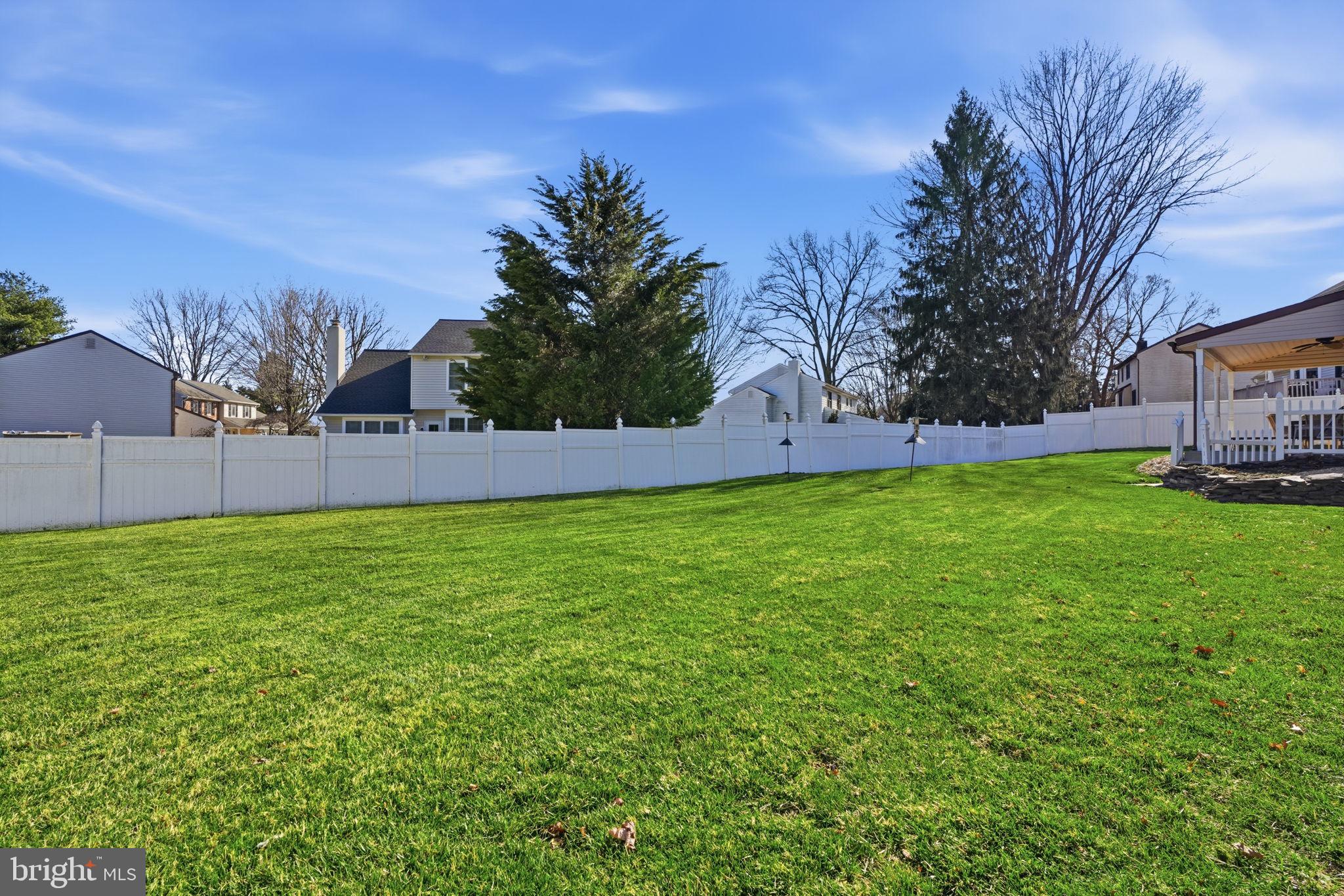 HAMPTON ESTS - Residential