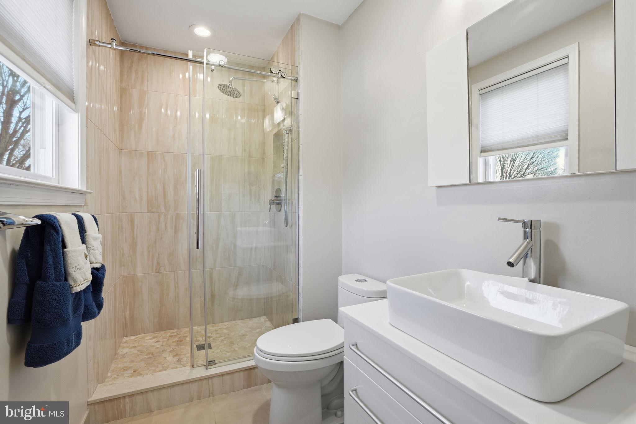 HAMPTON ESTS - Residential