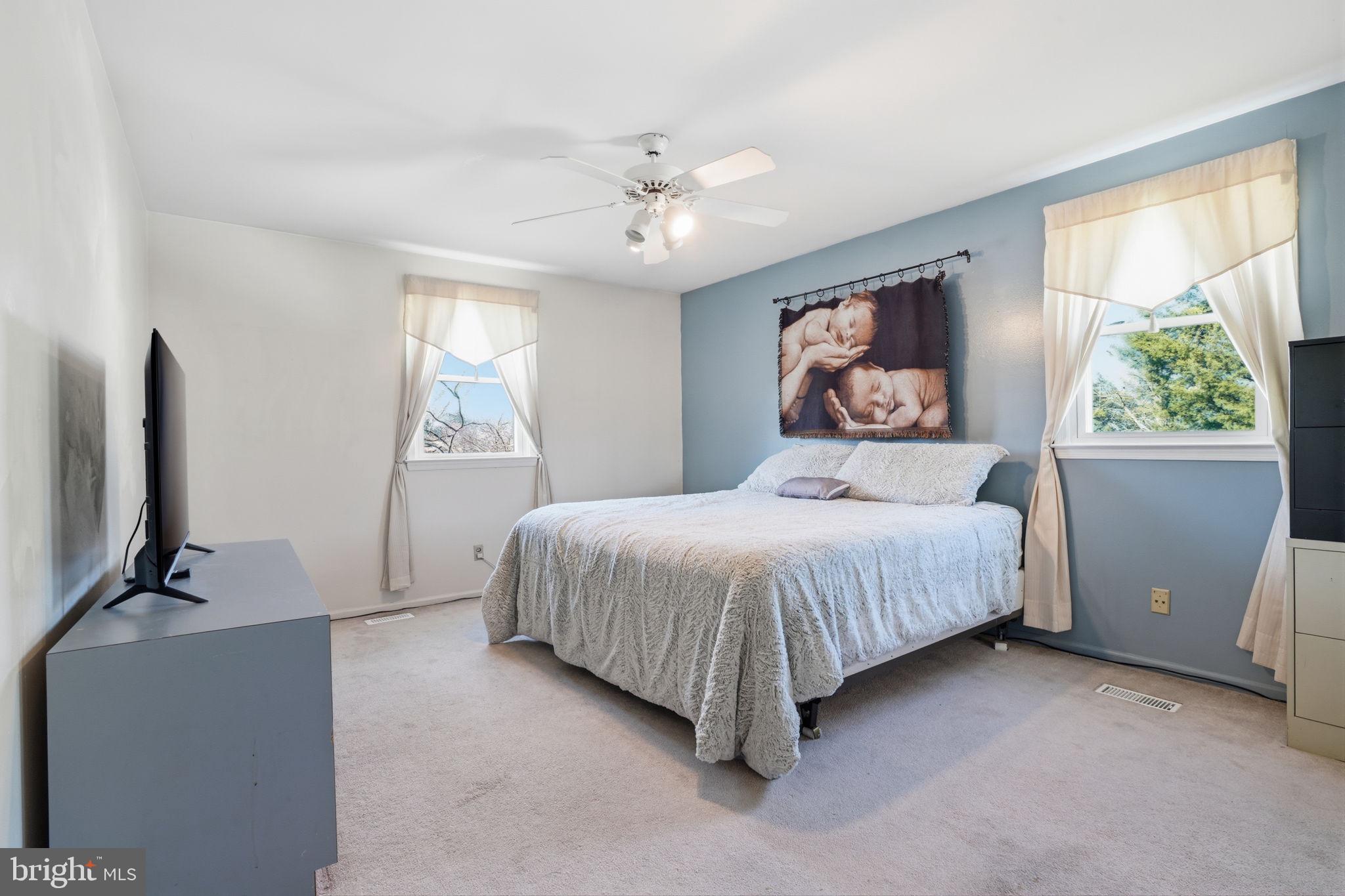 HAMPTON ESTS - Residential