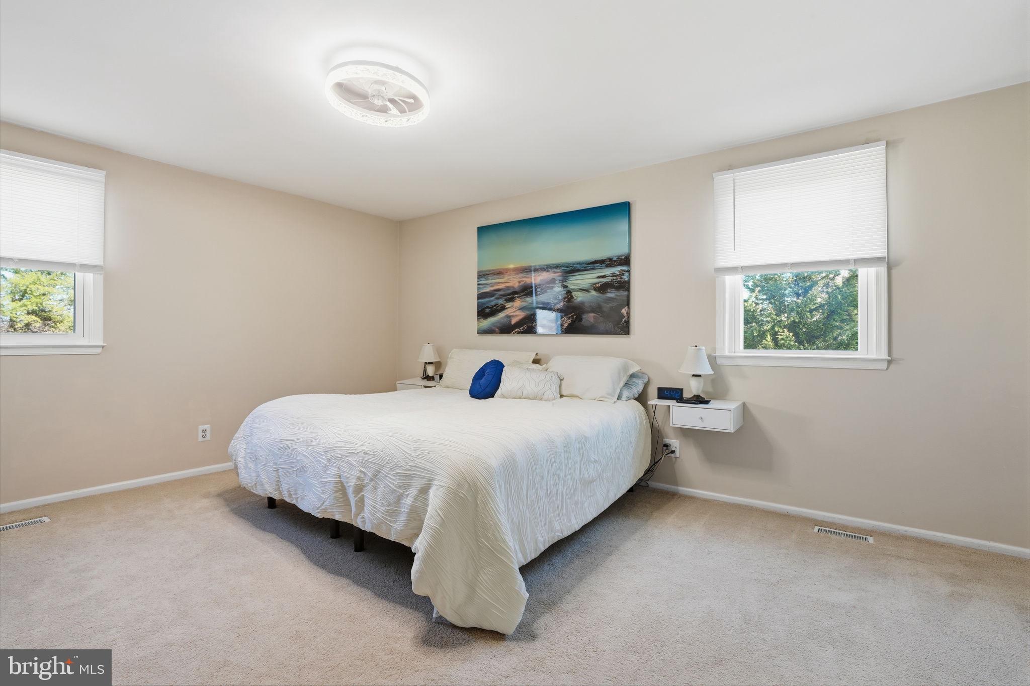 HAMPTON ESTS - Residential