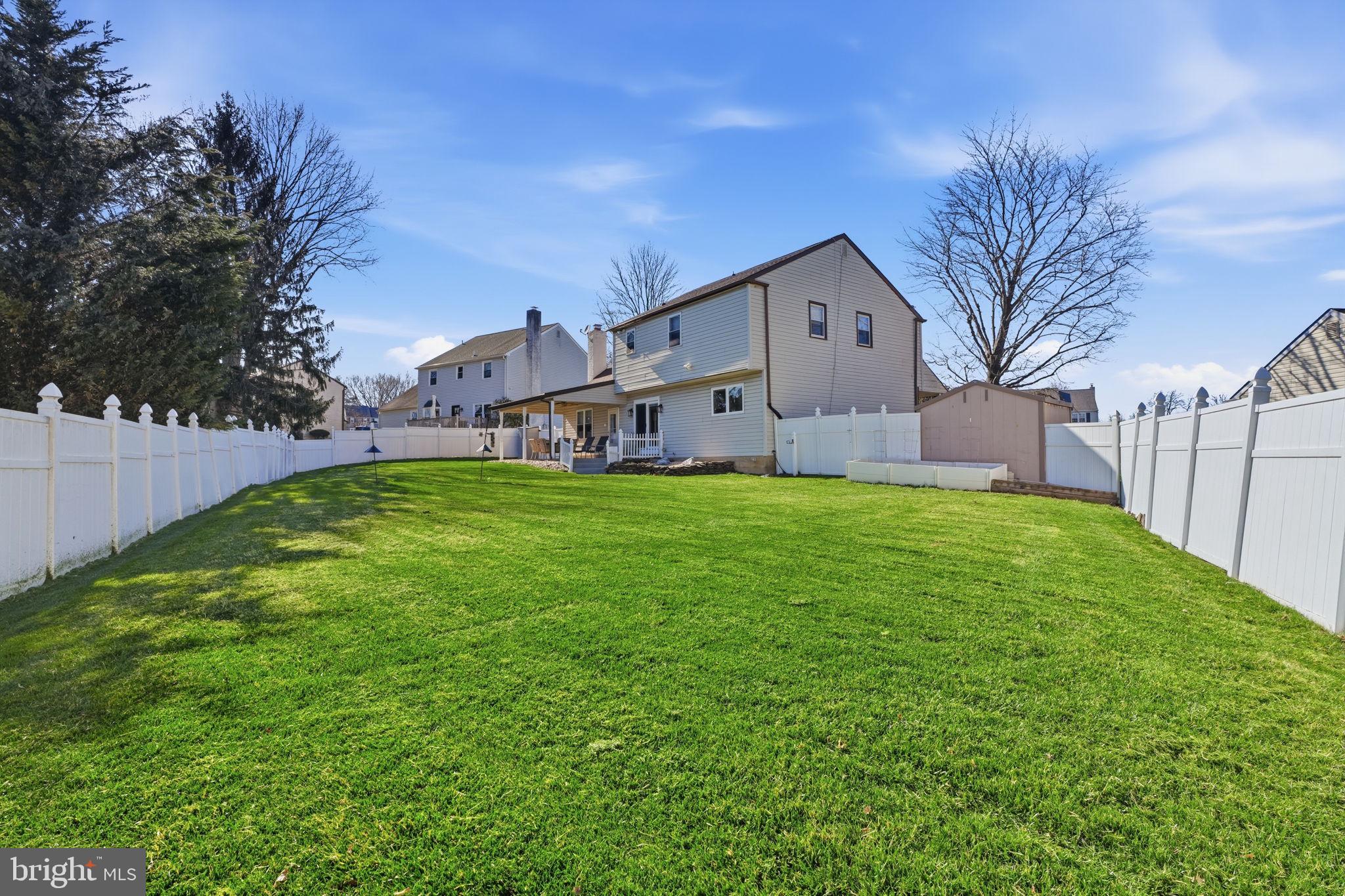 HAMPTON ESTS - Residential