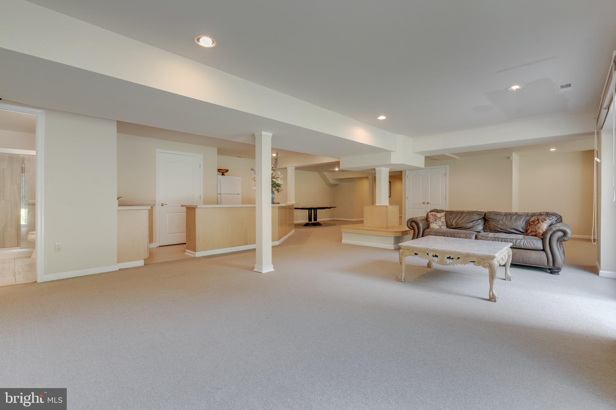 TIMBER HILL - Residential