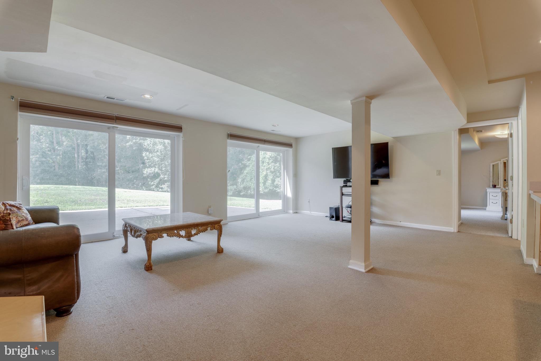 TIMBER HILL - Residential