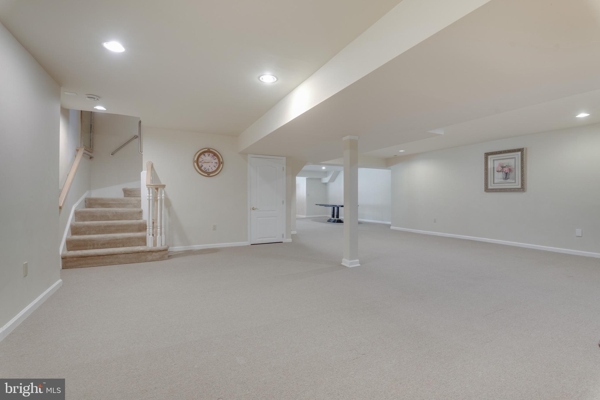 TIMBER HILL - Residential